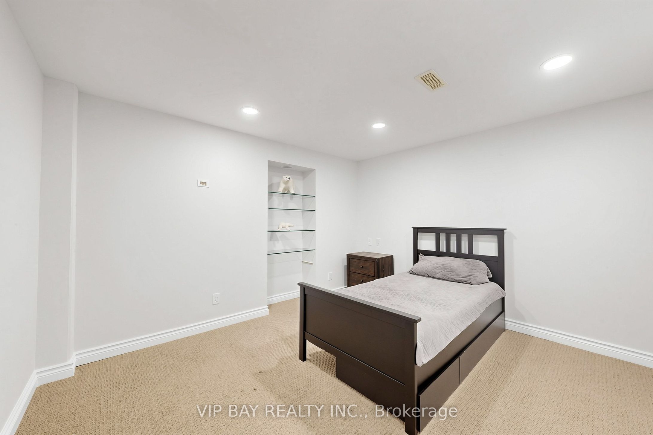 77 Amberview Drive Property Photo 36