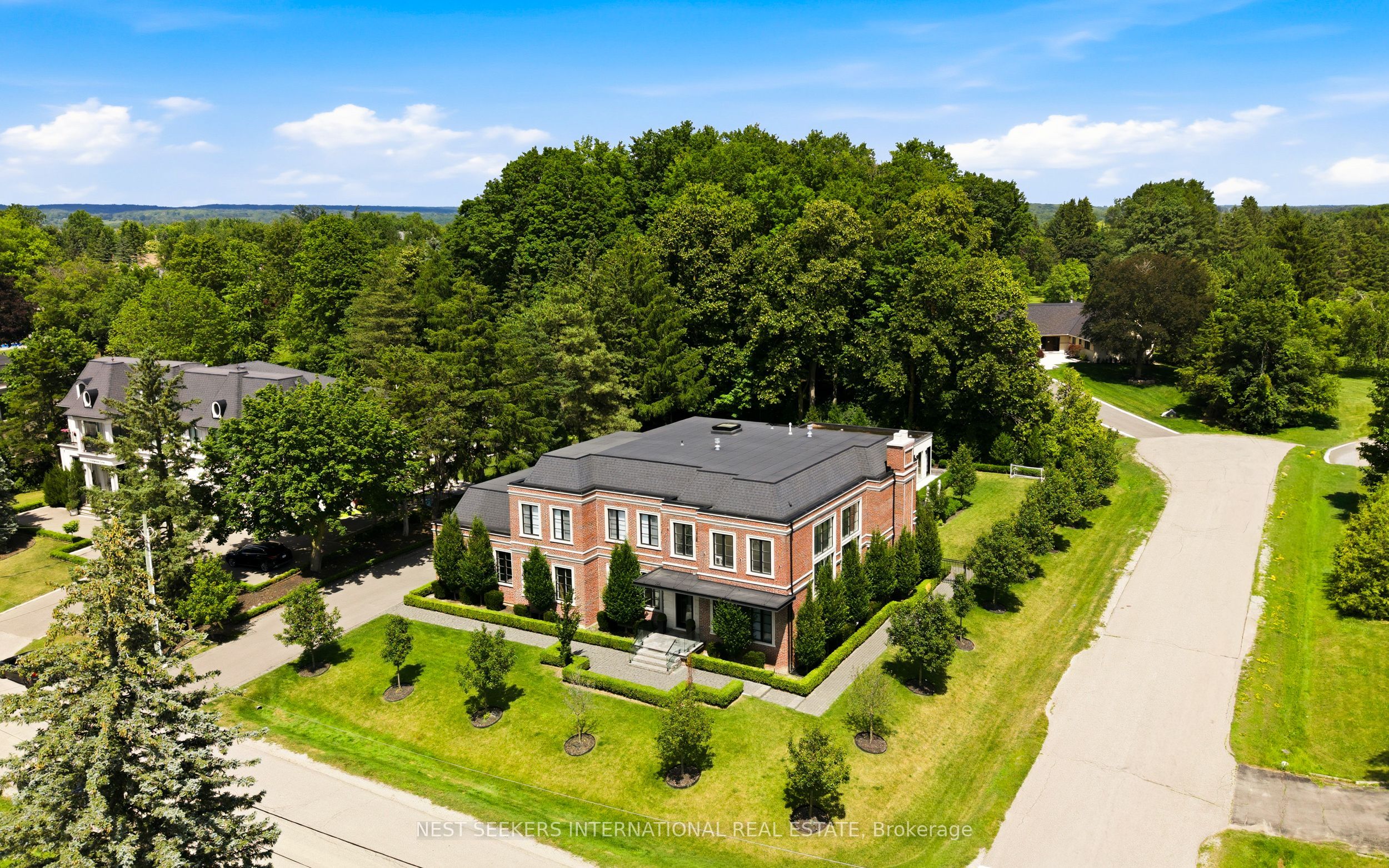 6 Forestave Crescent Property Photo 1