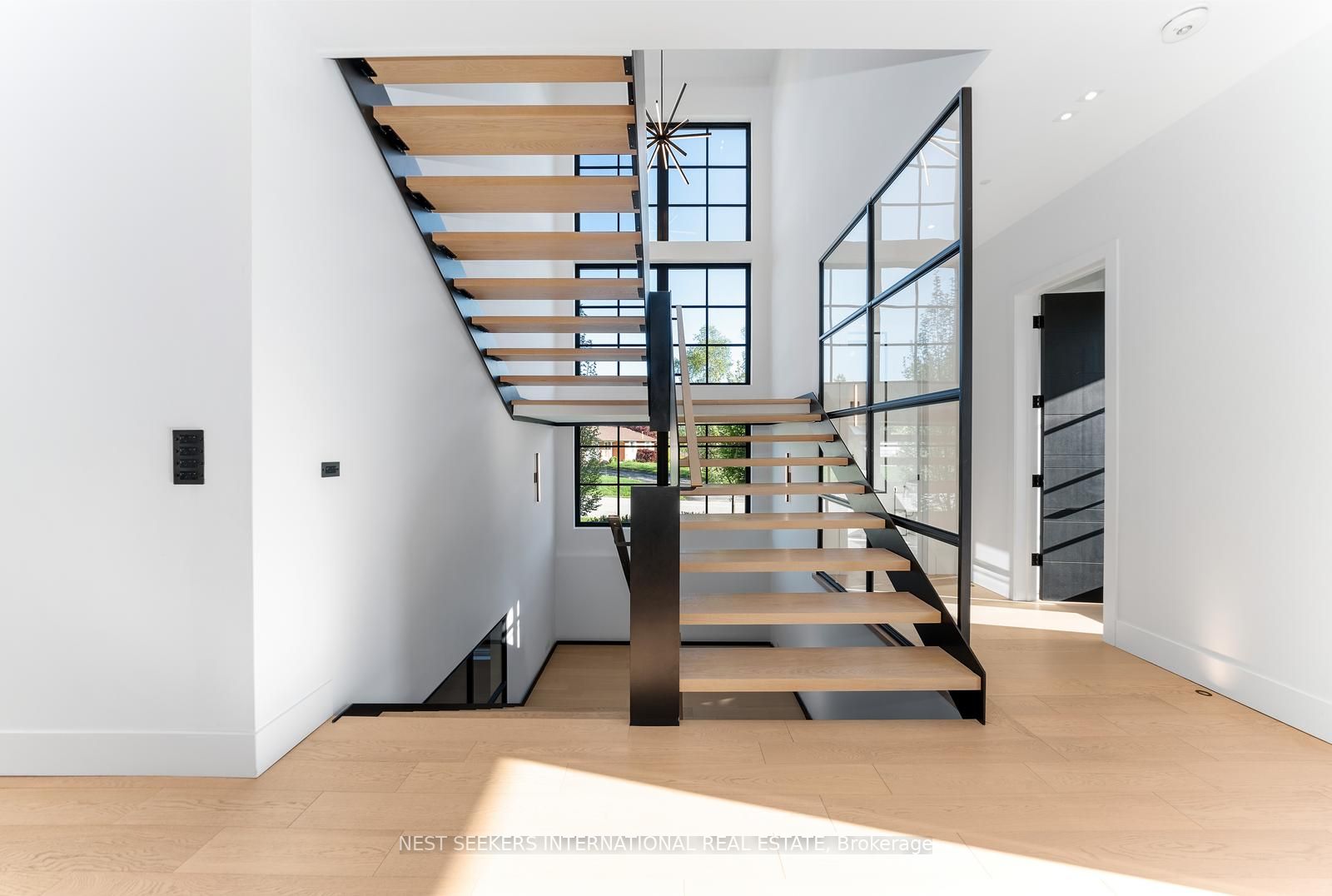 6 Forestave Crescent Property Photo 6