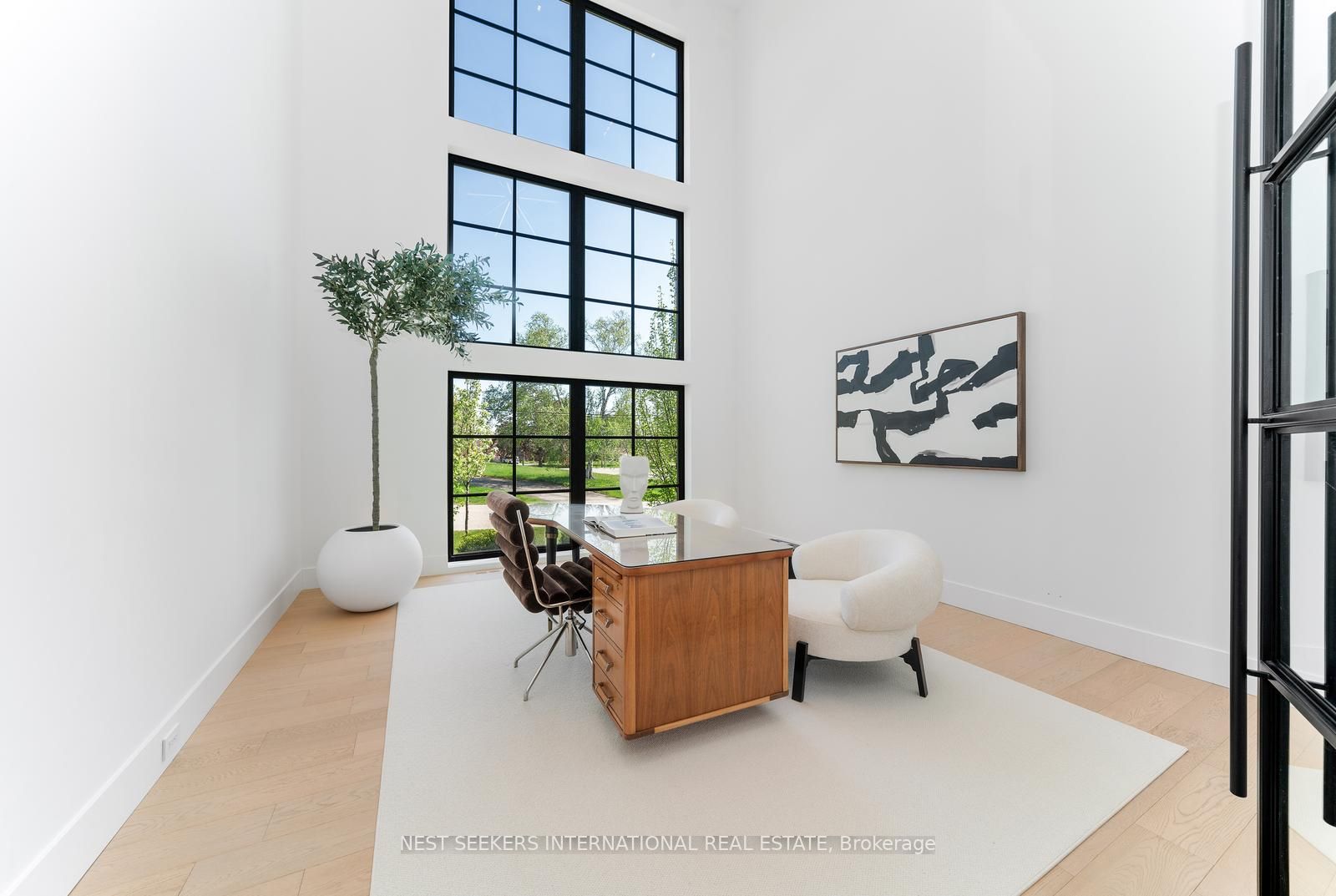 6 Forestave Crescent Property Photo 7