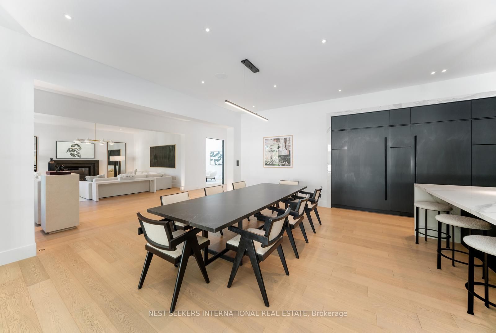 6 Forestave Crescent Property Photo 12
