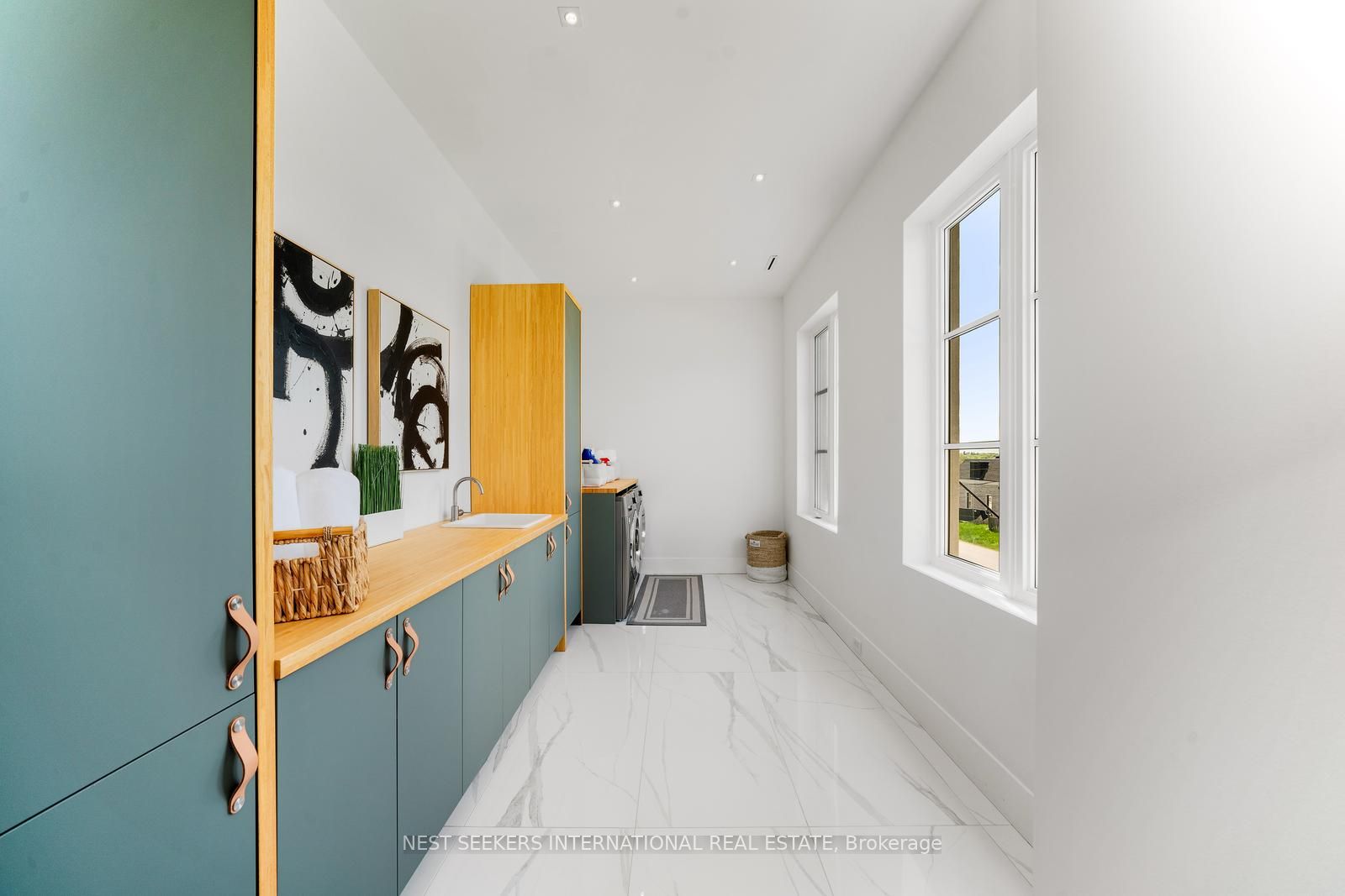 6 Forestave Crescent Property Photo 28