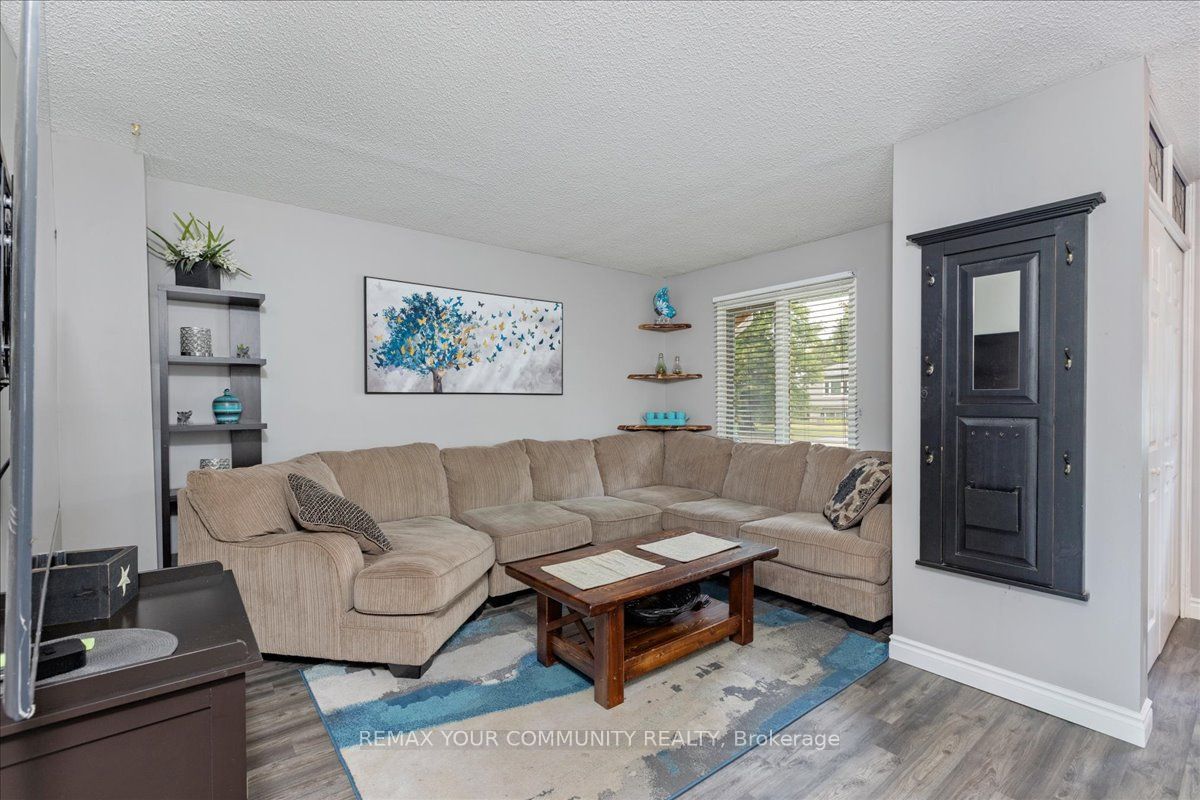 1005 Vance Crescent Property Photo 14