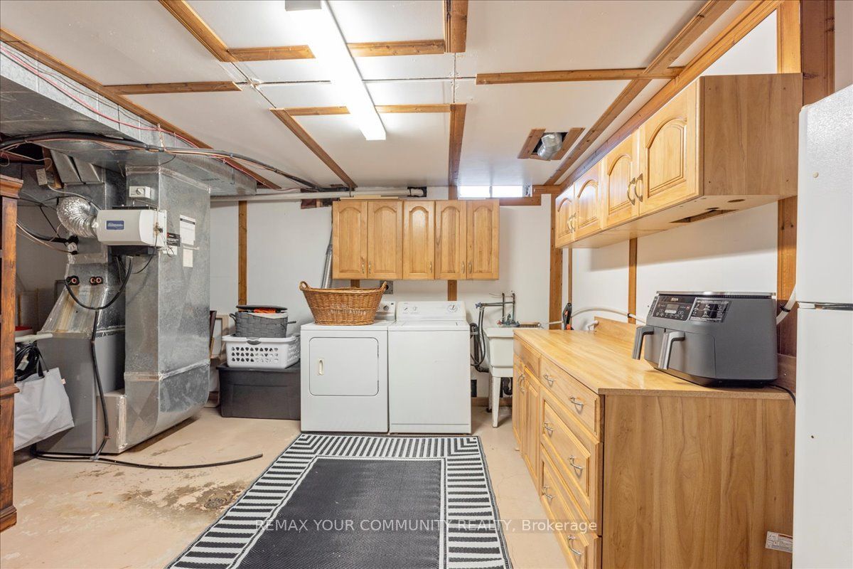1005 Vance Crescent Property Photo 25