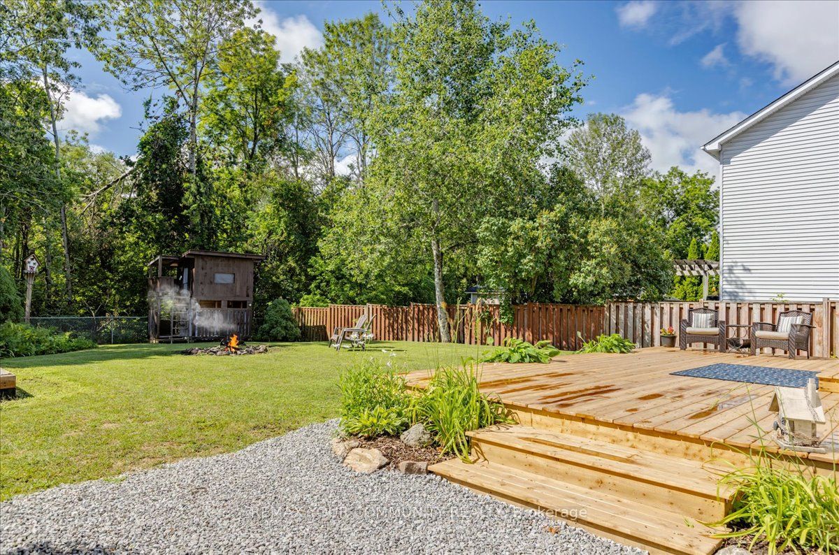 1005 Vance Crescent Property Photo 26