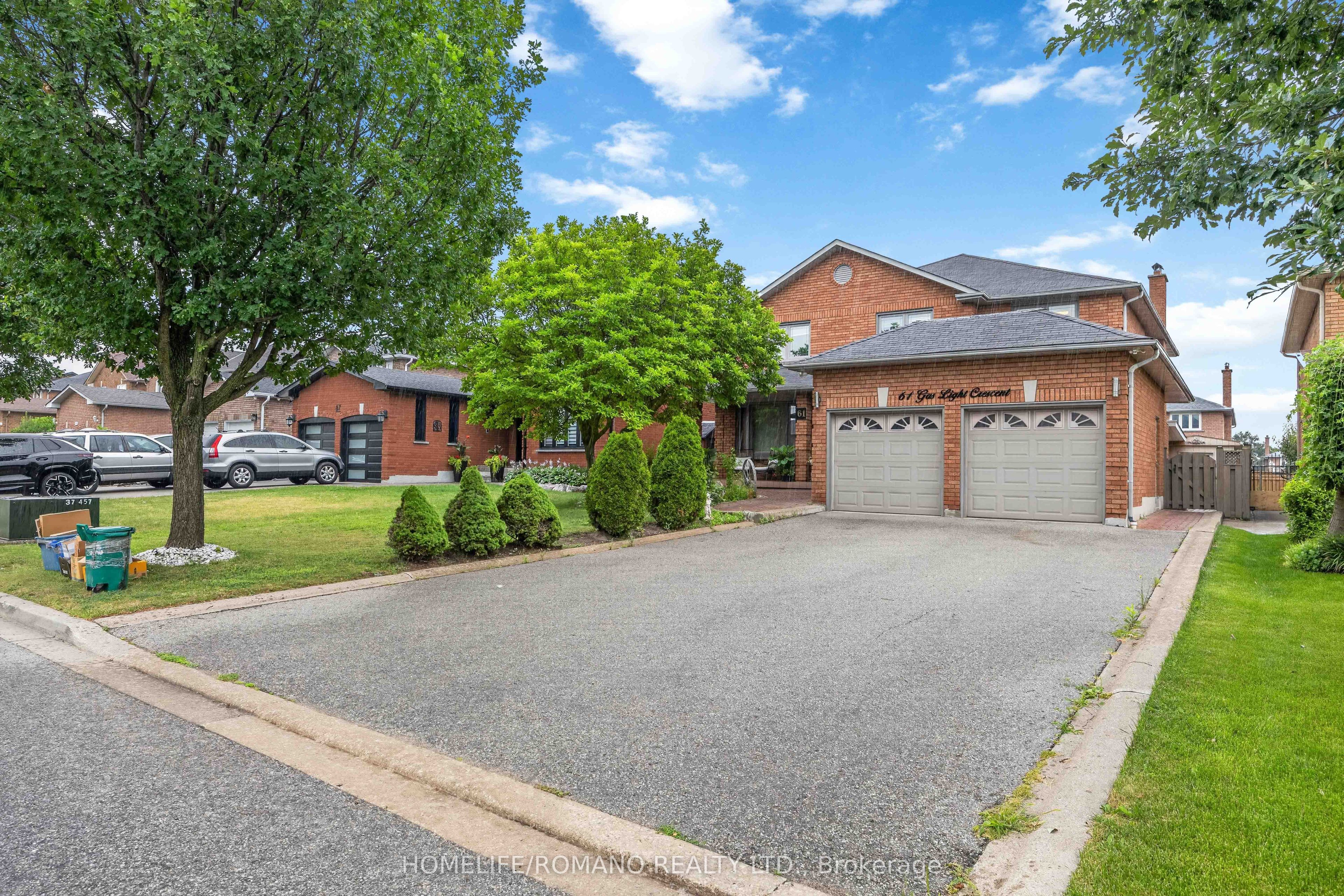 61 Gas Light Crescent Bsmt Property Photo 1