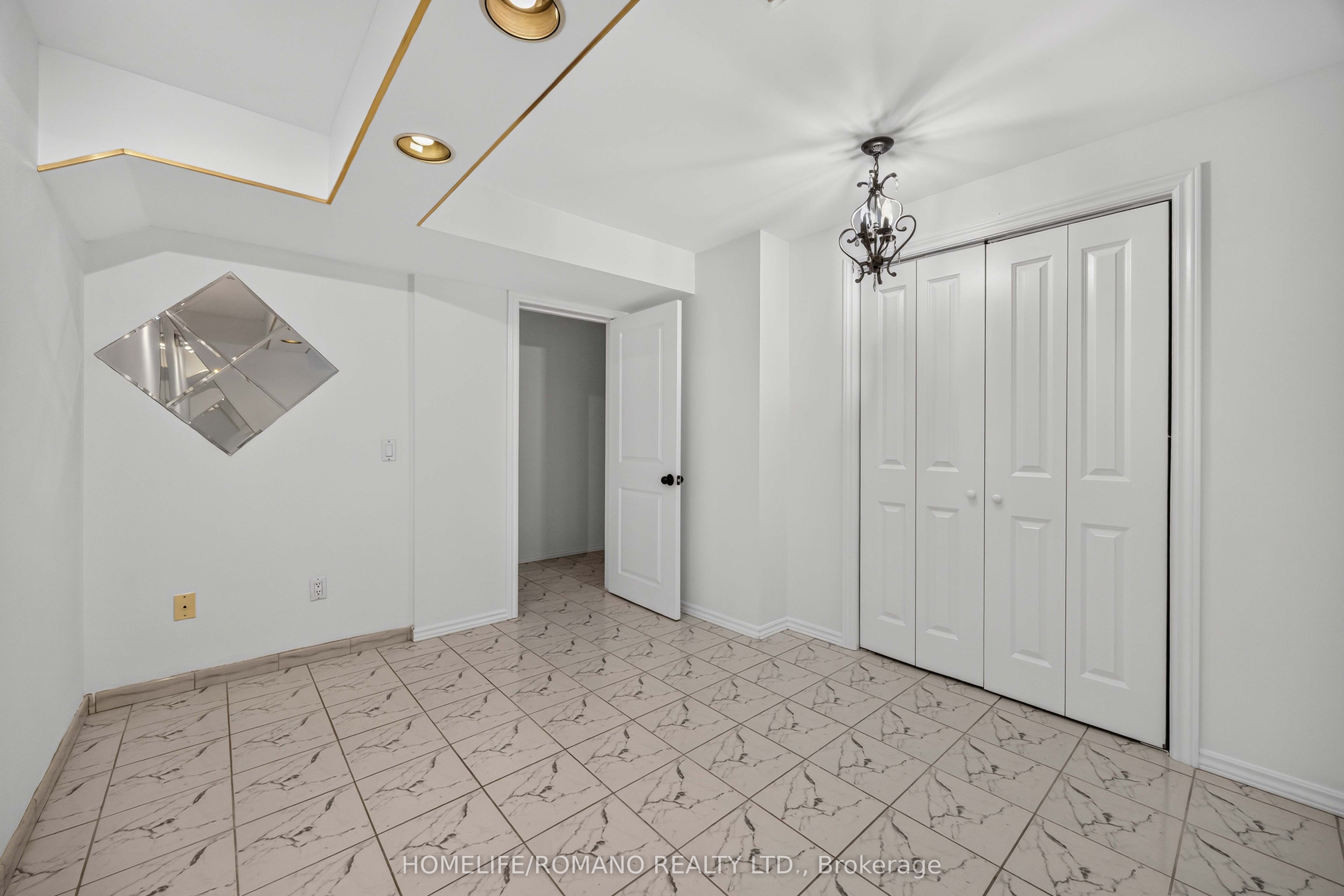 61 Gas Light Crescent Bsmt Property Photo 28