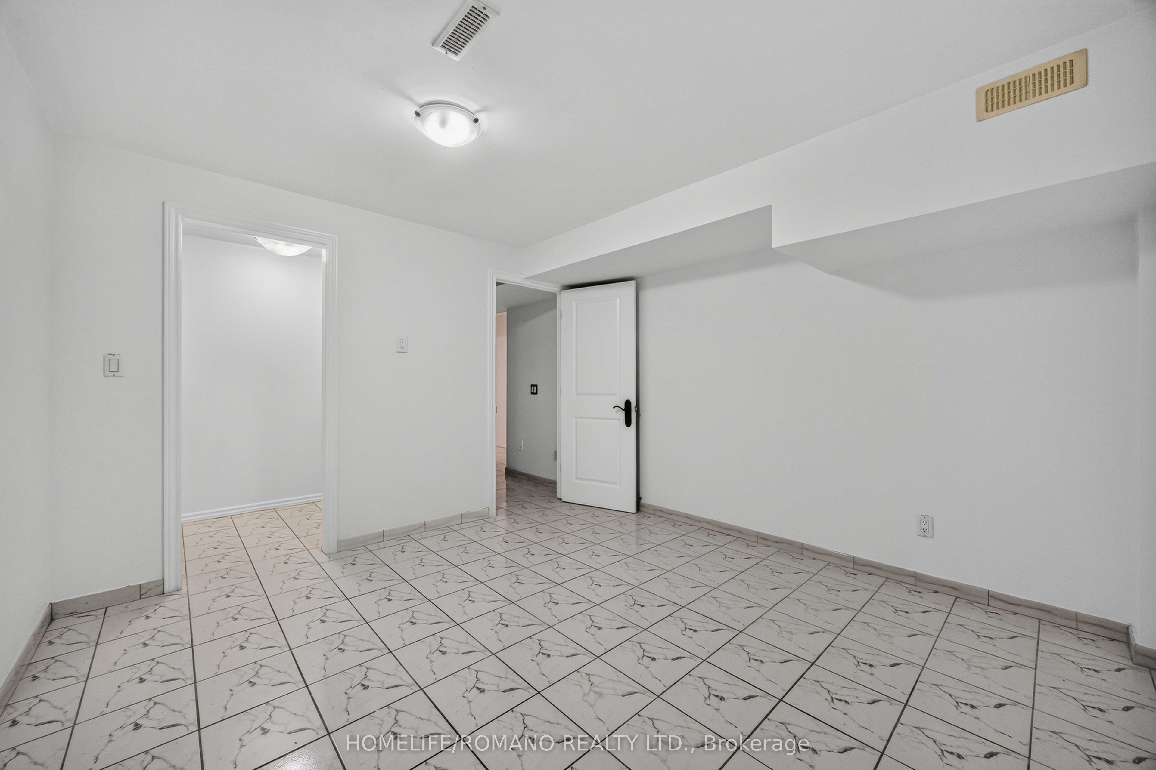 61 Gas Light Crescent Bsmt Property Photo 30
