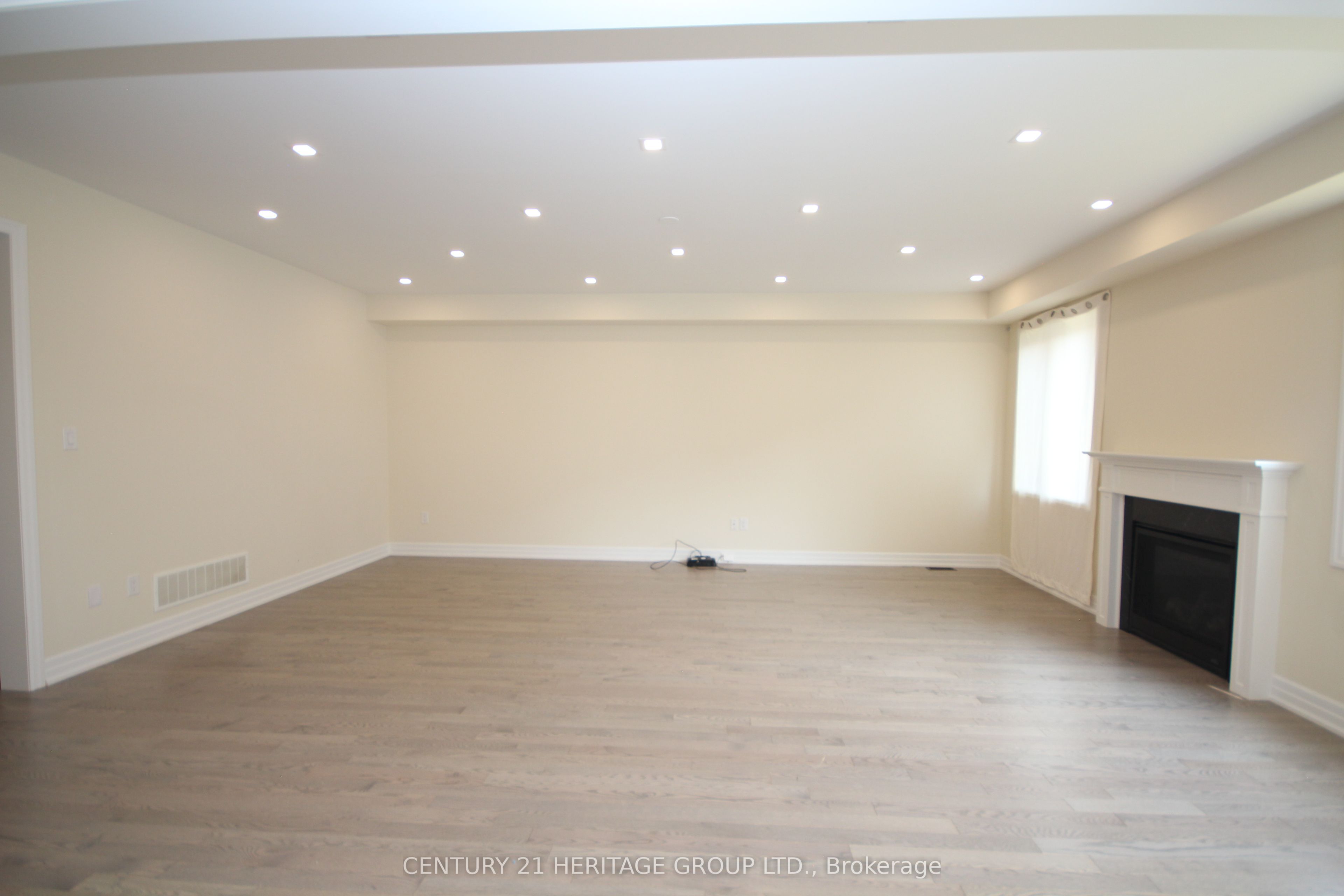 83 Kingknoll Crescent Property Photo 5