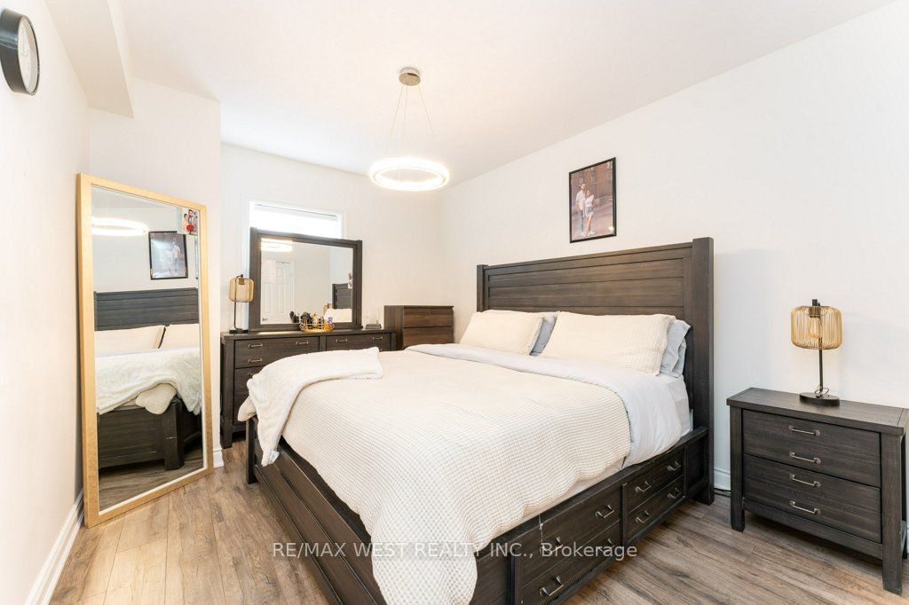 4620 Highway 7 Avenue Ph 413 Property Photo 16