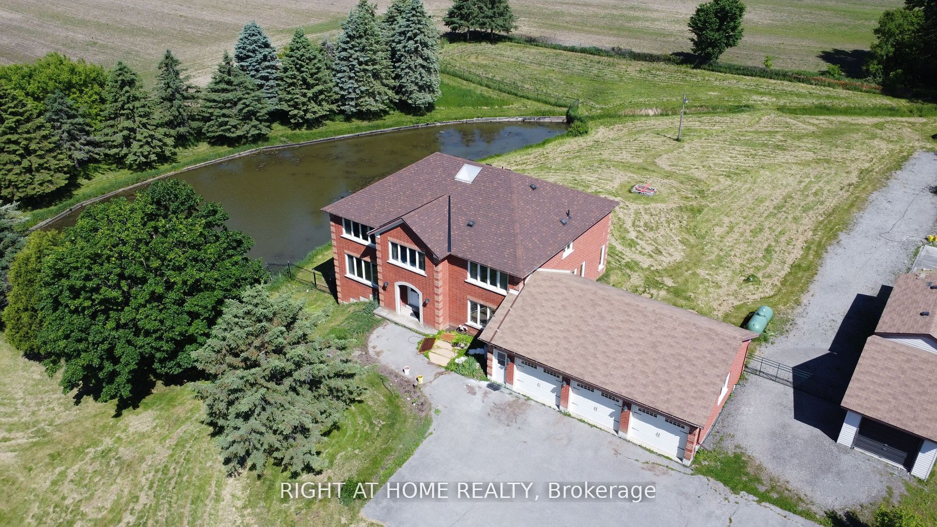 1008 Mount Albert Road Property Photo 2