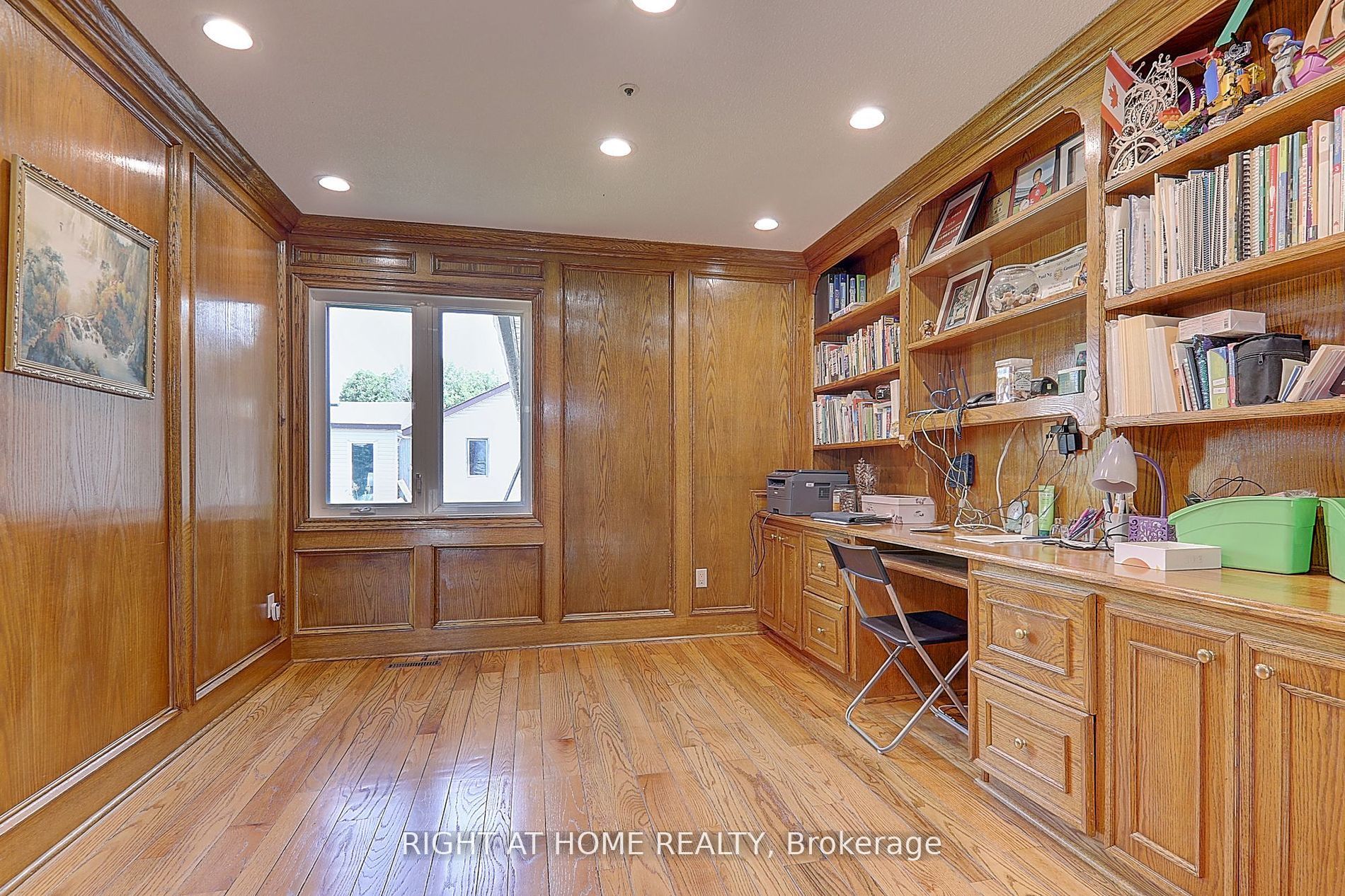 1008 Mount Albert Road Property Photo 7