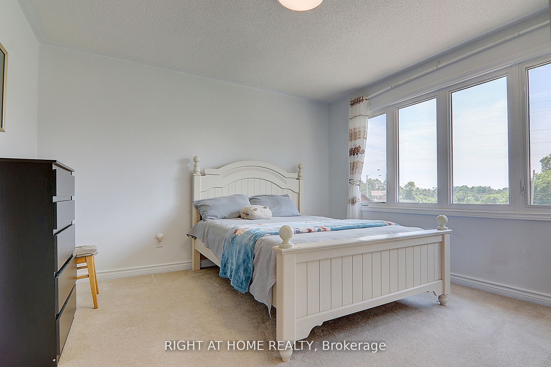 1008 Mount Albert Road Property Photo 20