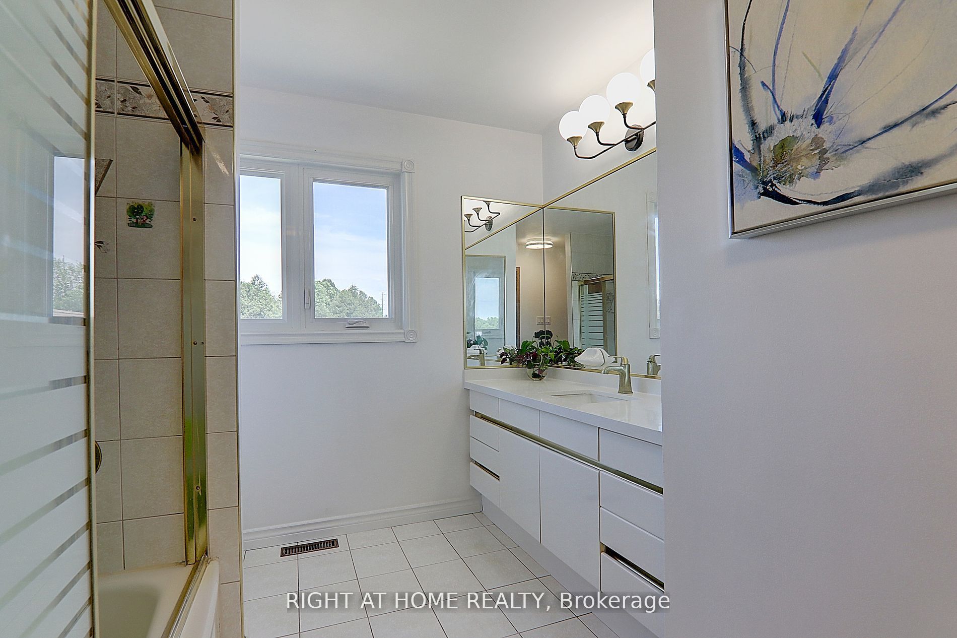 1008 Mount Albert Road Property Photo 22