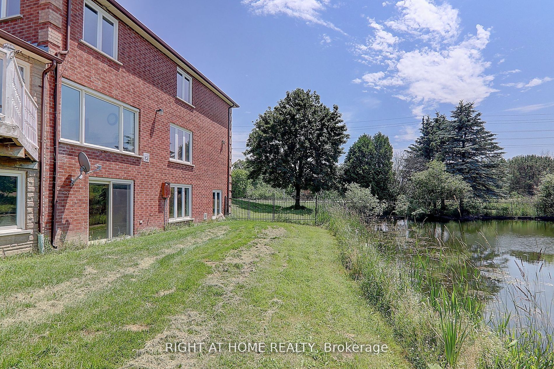1008 Mount Albert Road Property Photo 27