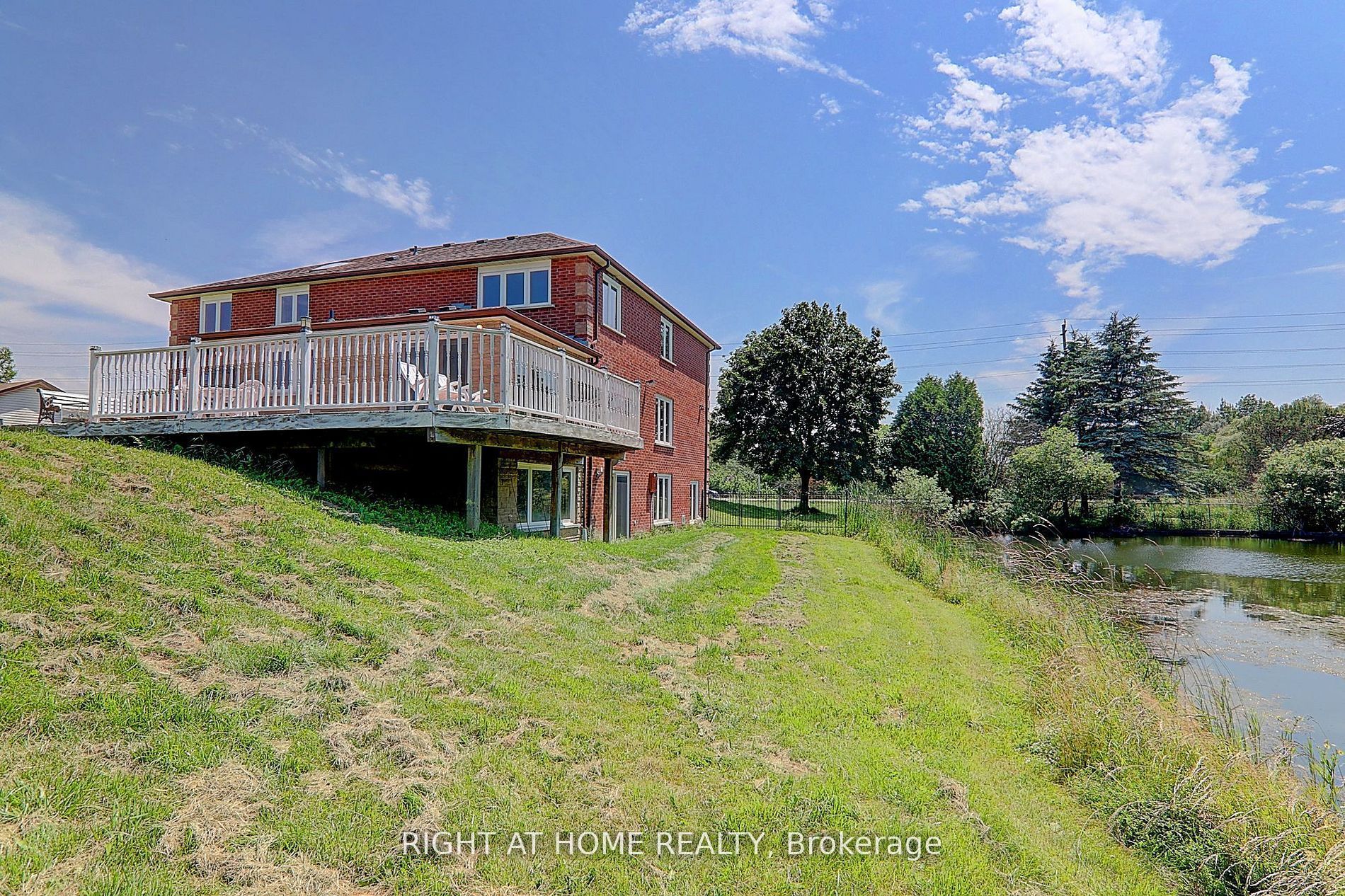 1008 Mount Albert Road Property Photo 28