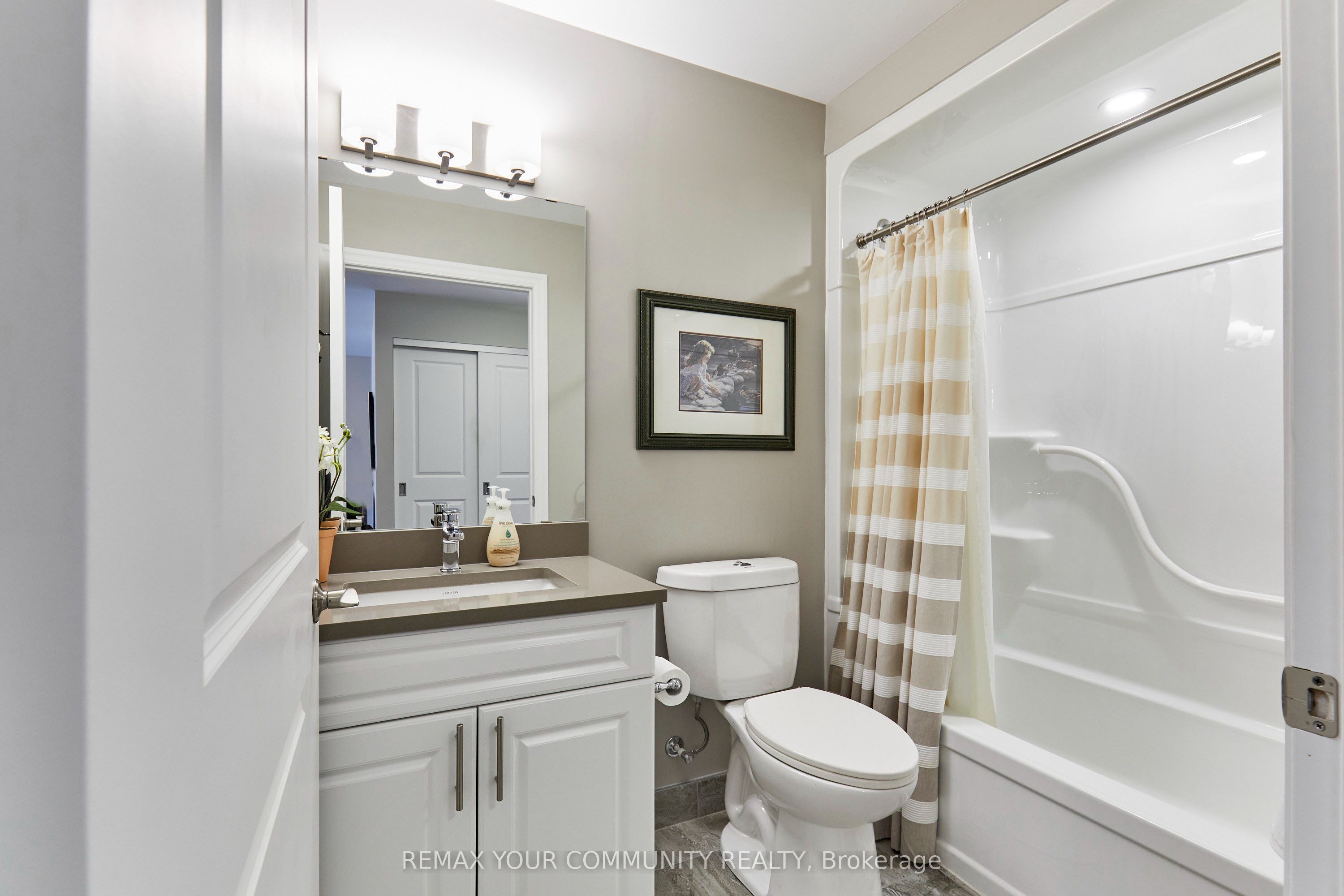 440 William Graham Drive 511 Property Photo 16