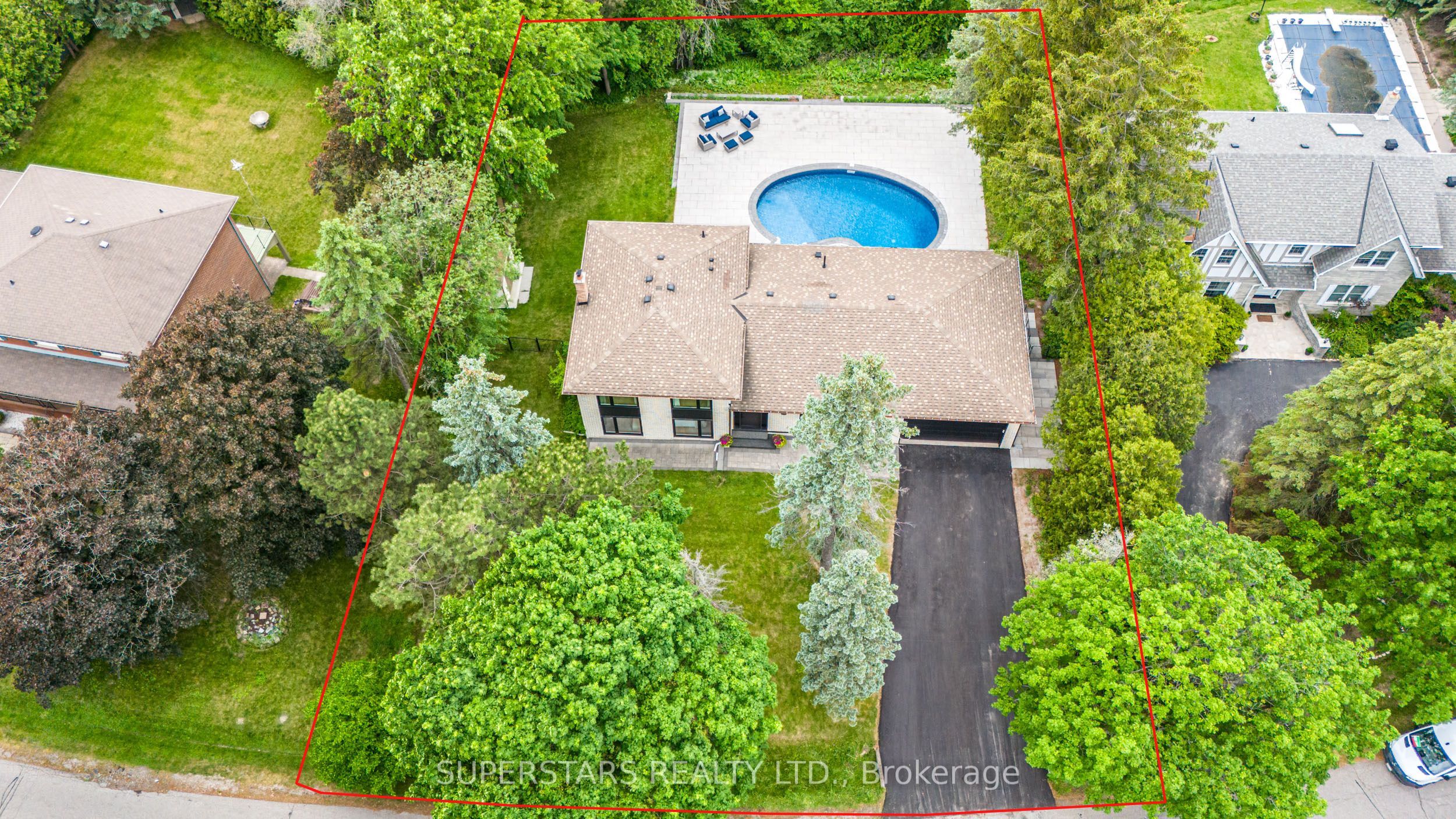 56 Cynthia Crescent Property Photo 1