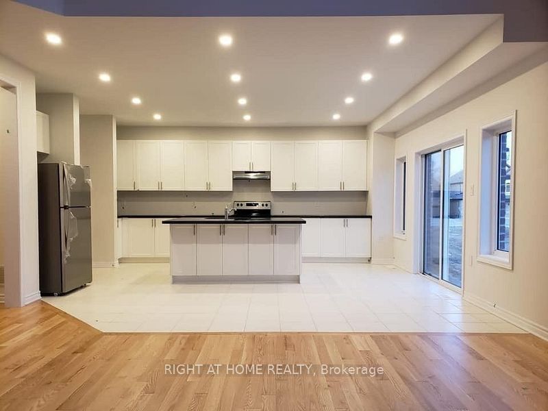 941 Wickham Road Property Photo 2