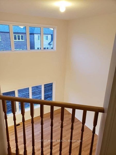 941 Wickham Road Property Photo 4