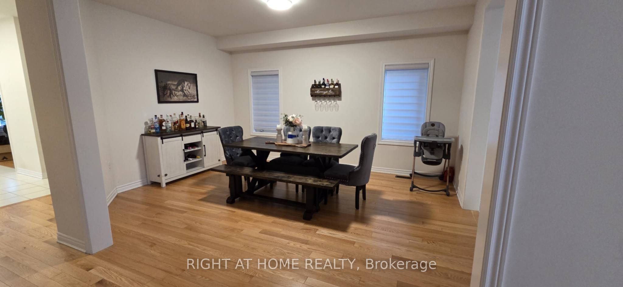 941 Wickham Road Property Photo 6