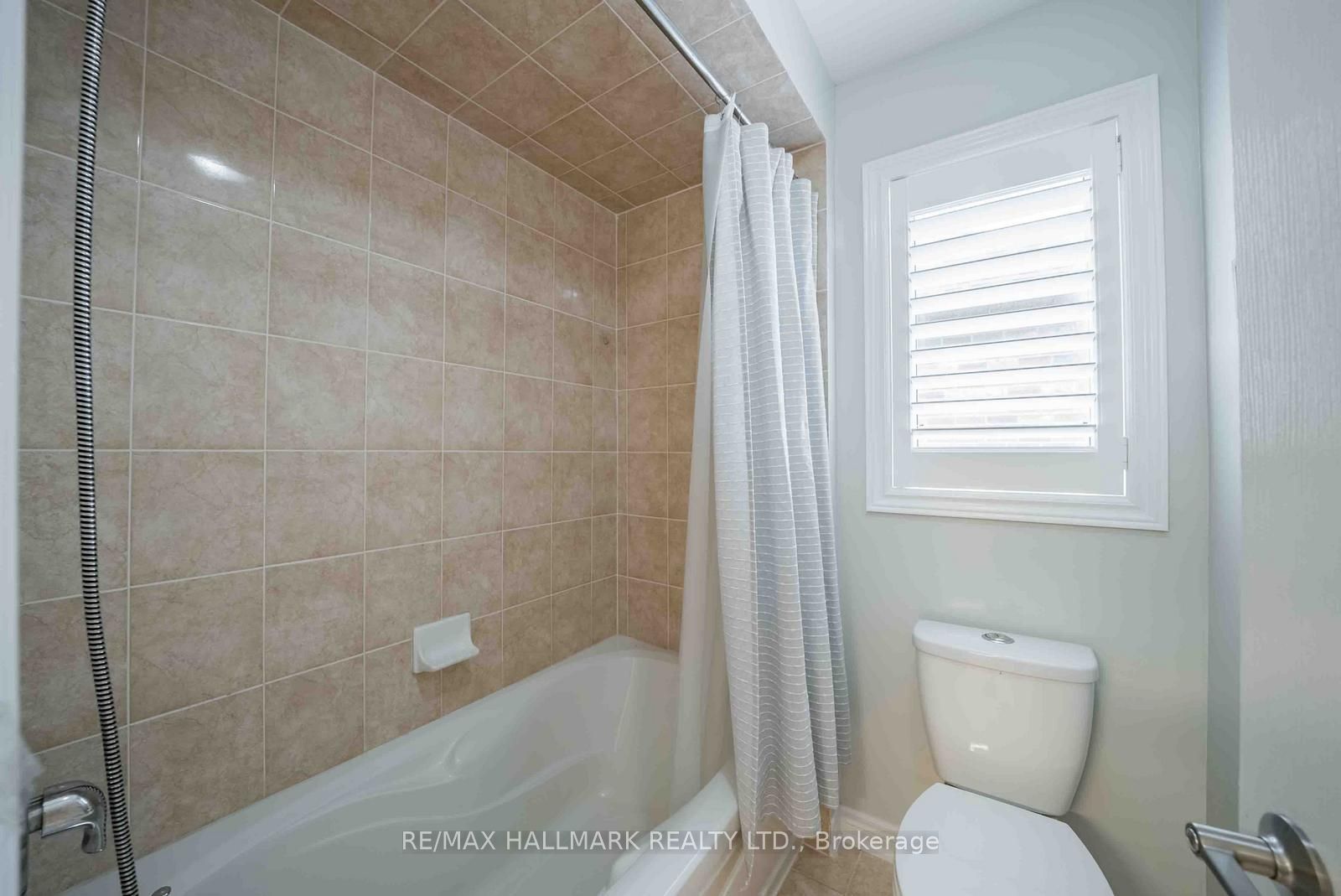 411 Hoover Park Drive Property Photo 29