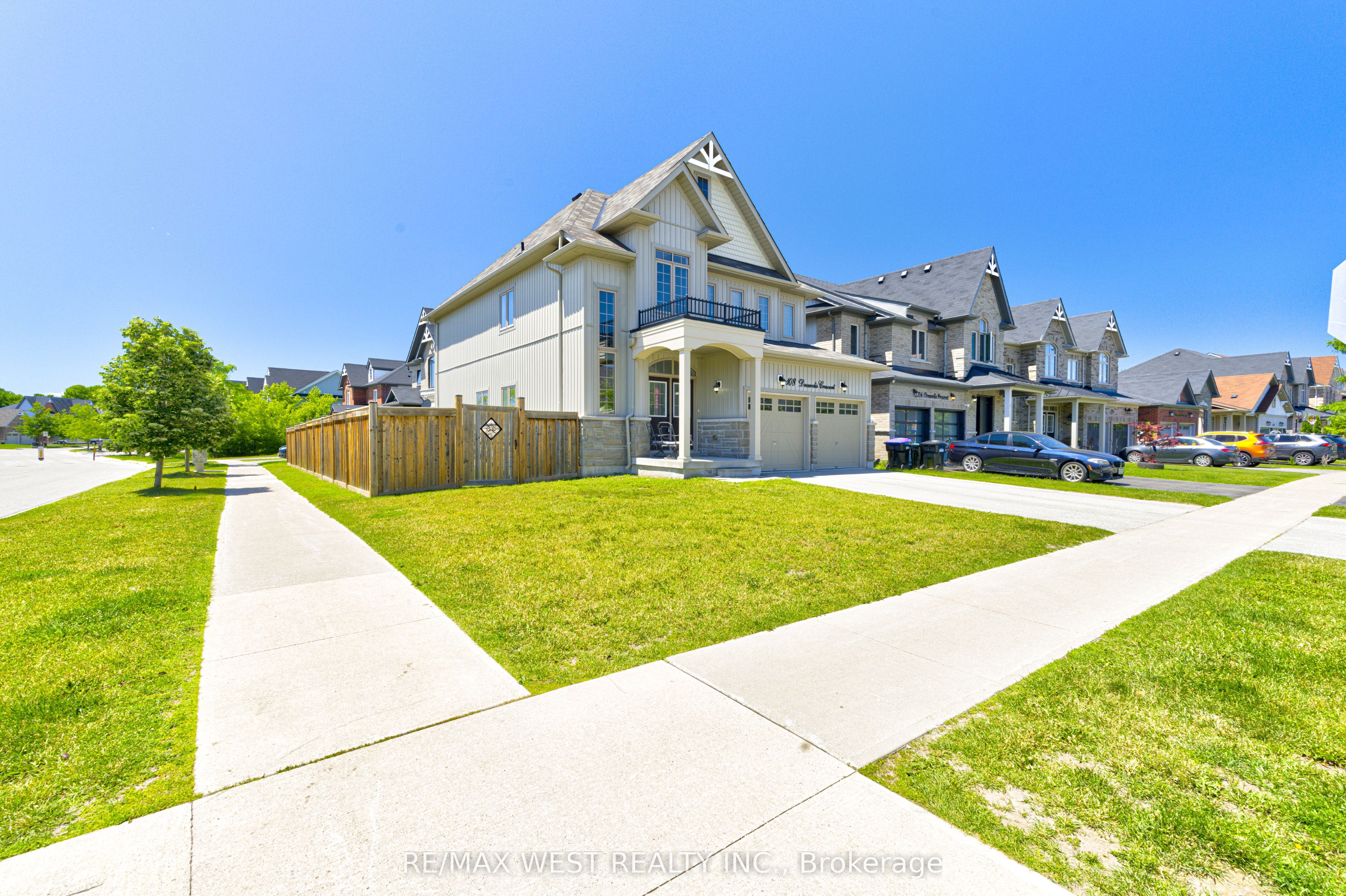 108 Decarolis Crescent Property Photo 3