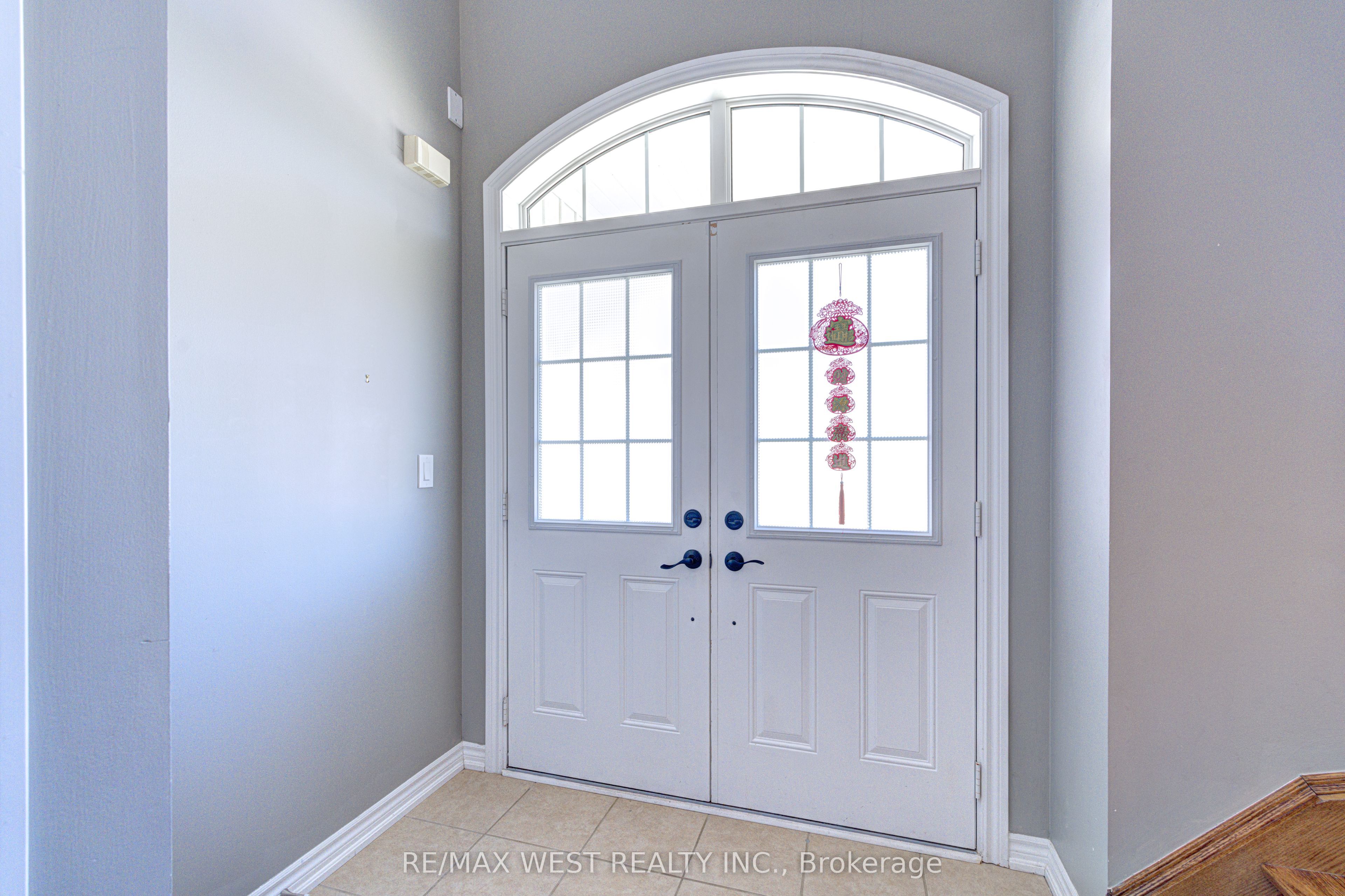 108 Decarolis Crescent Property Photo 6