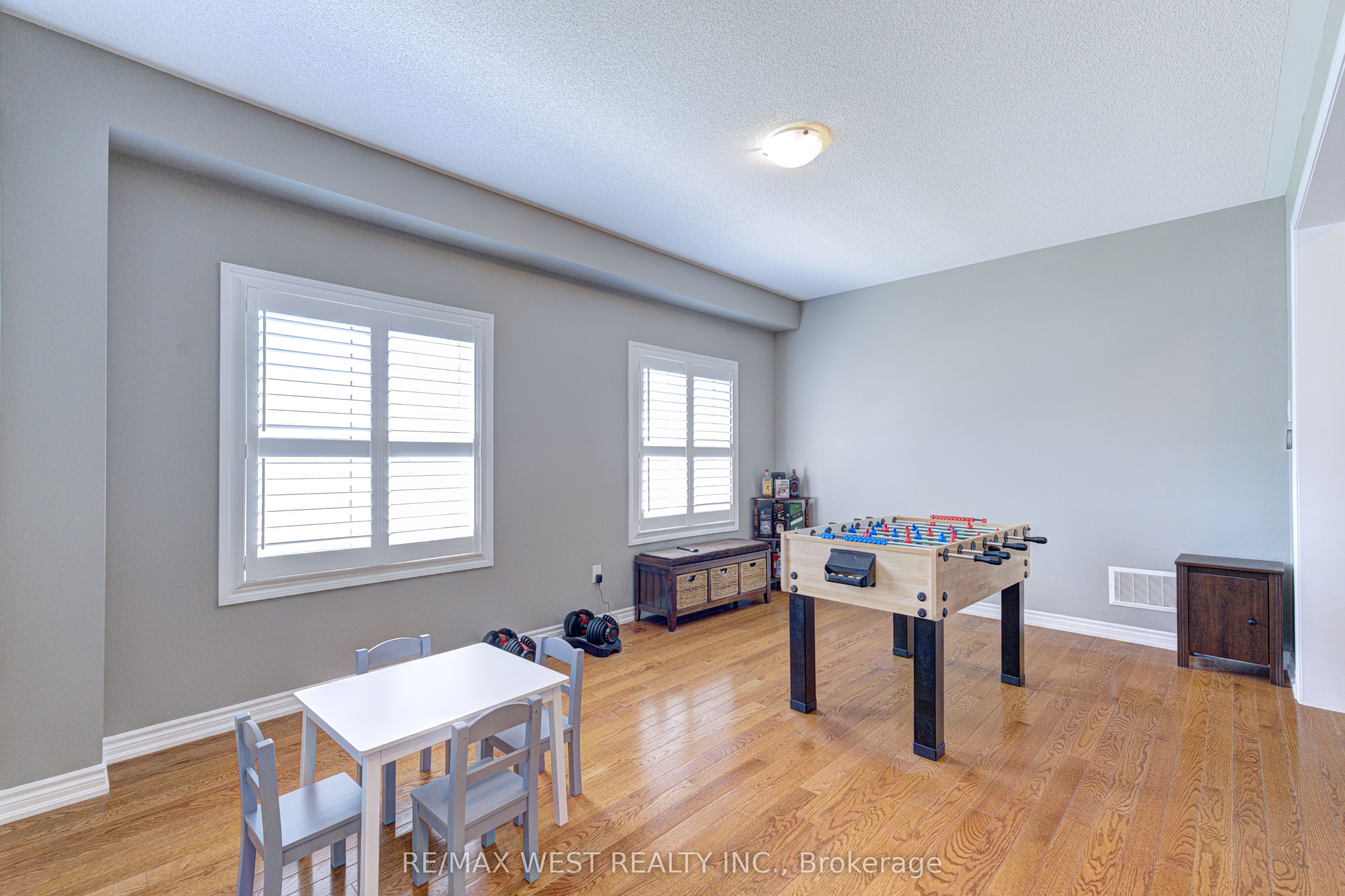 108 Decarolis Crescent Property Photo 9