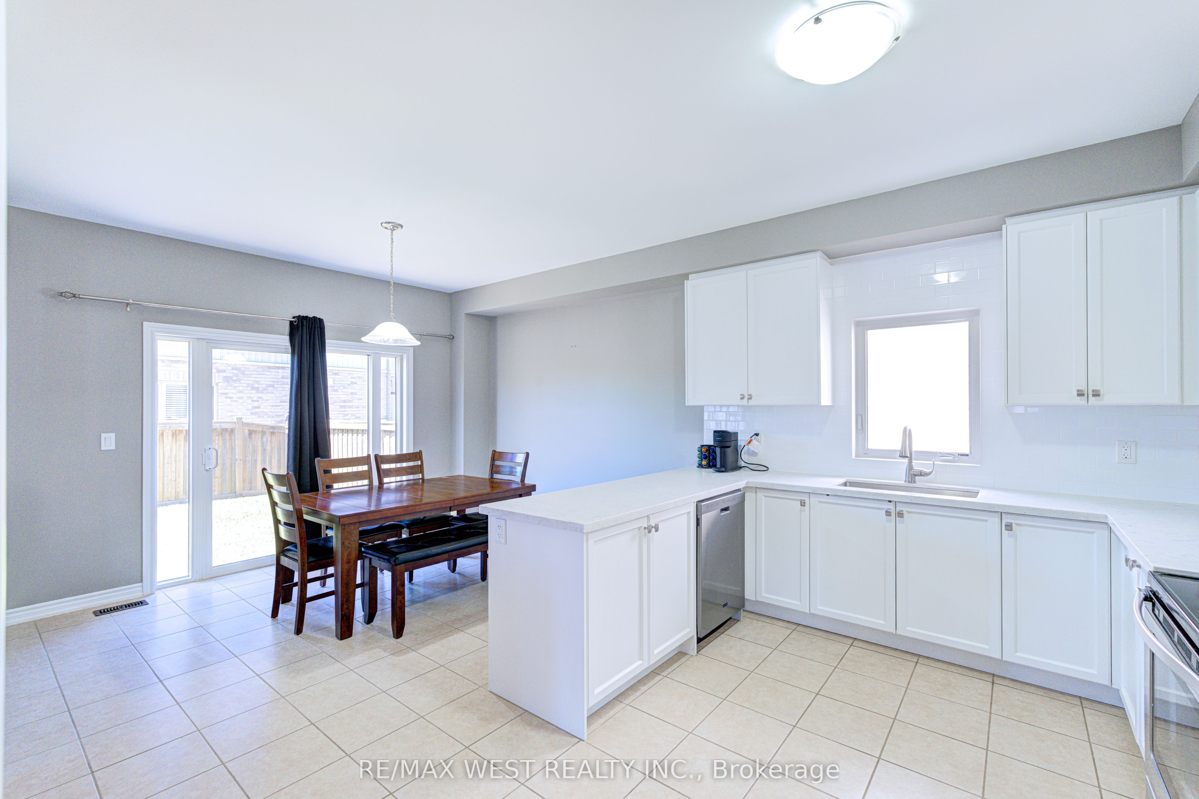 108 Decarolis Crescent Property Photo 26