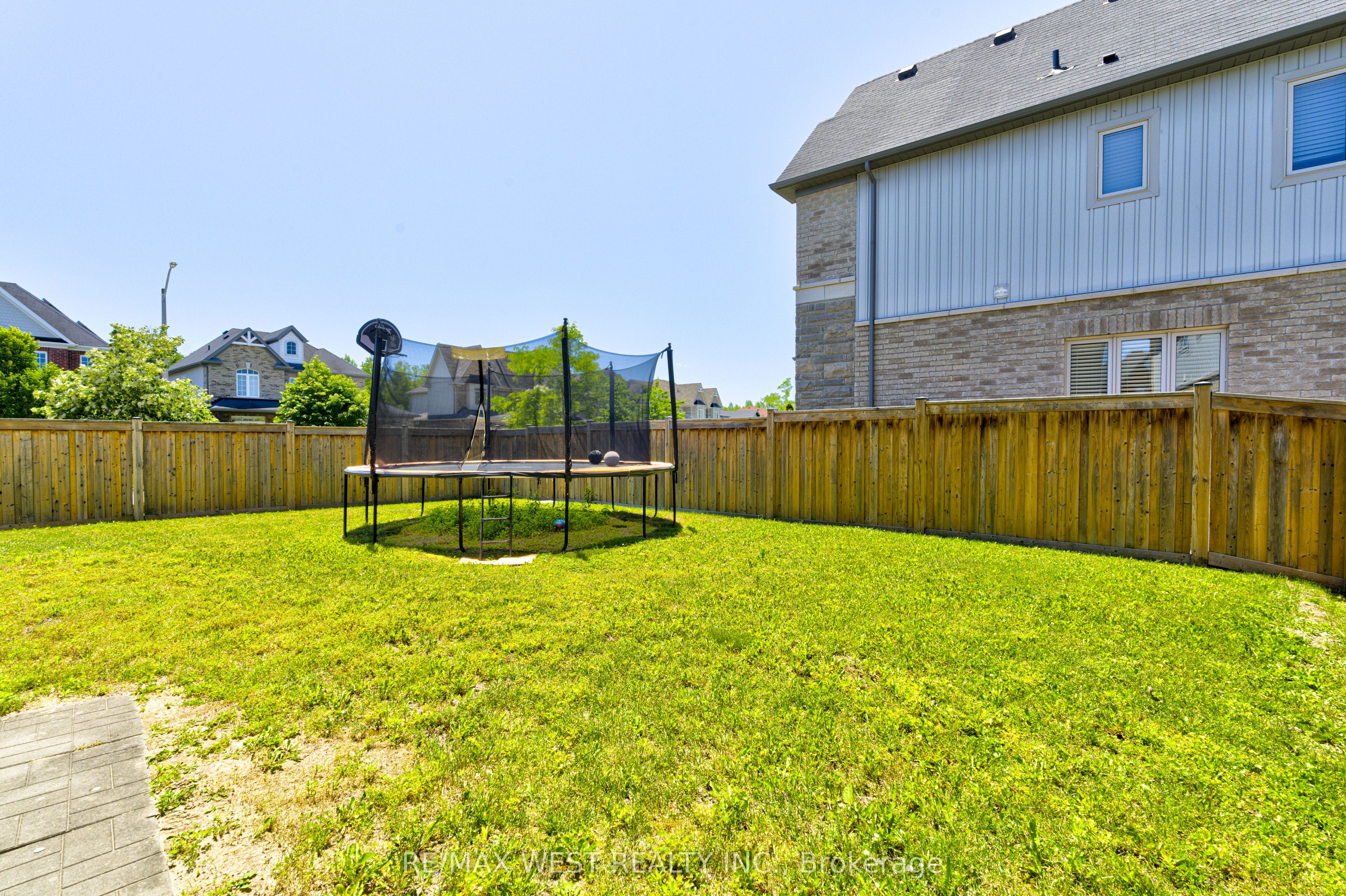 108 Decarolis Crescent Property Photo 48