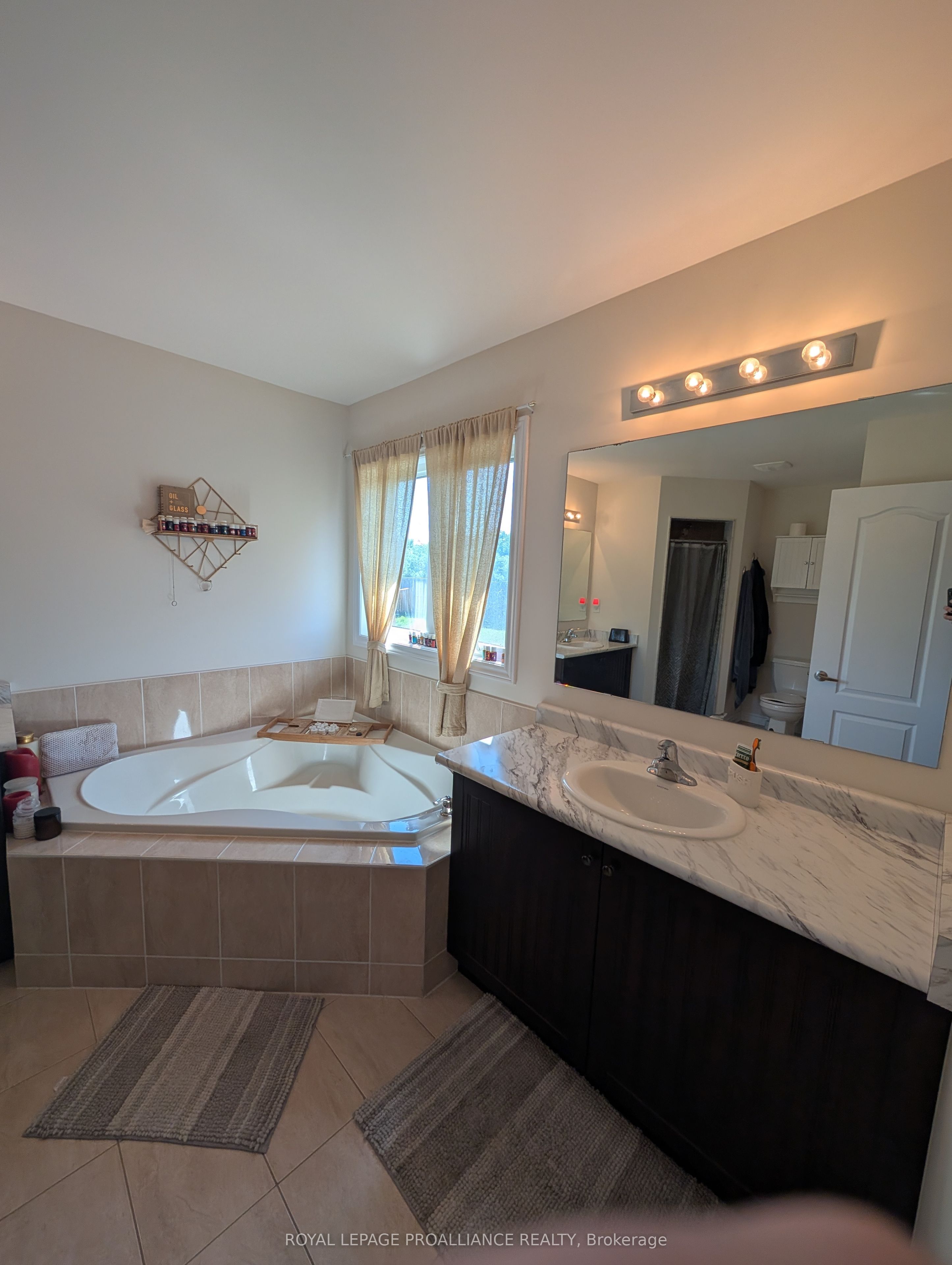 24 Terry Clayton Avenue Property Photo 6