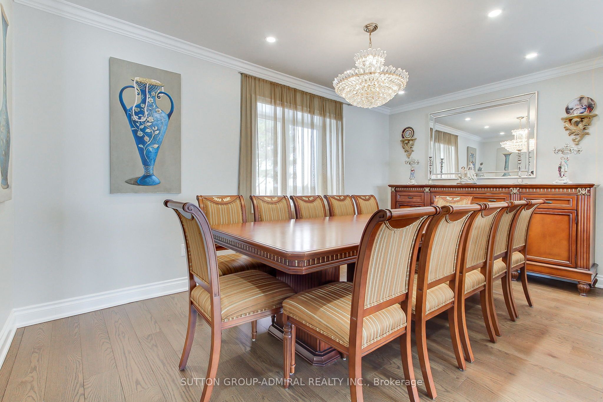 7205 19th Side Road Property Photo 4