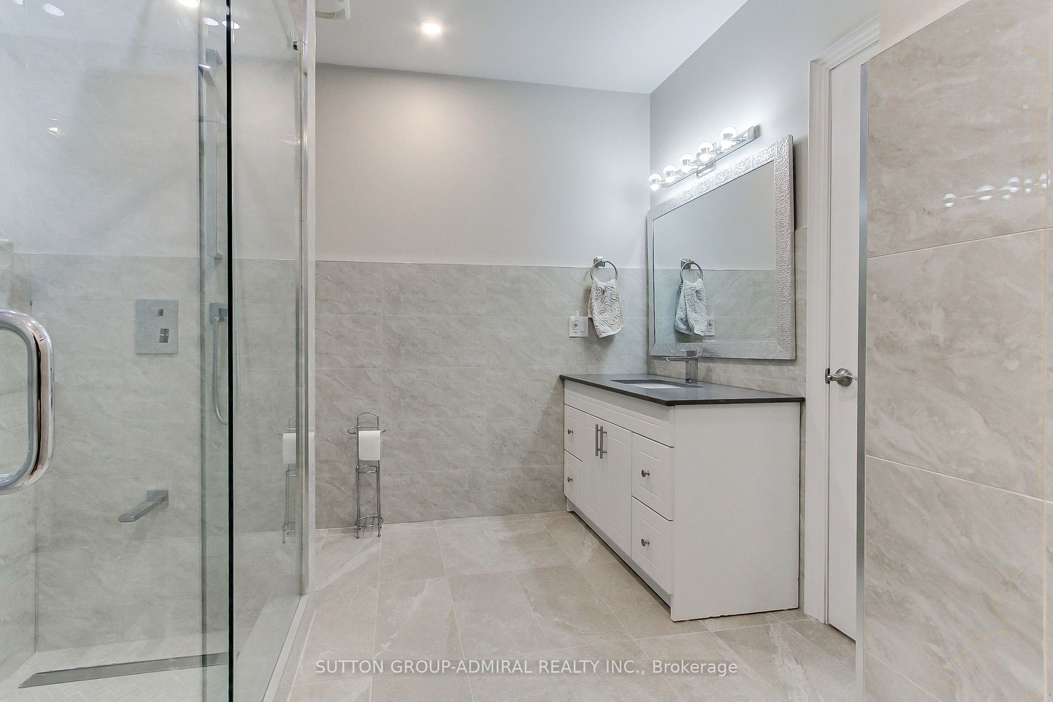 7205 19th Side Road Property Photo 29