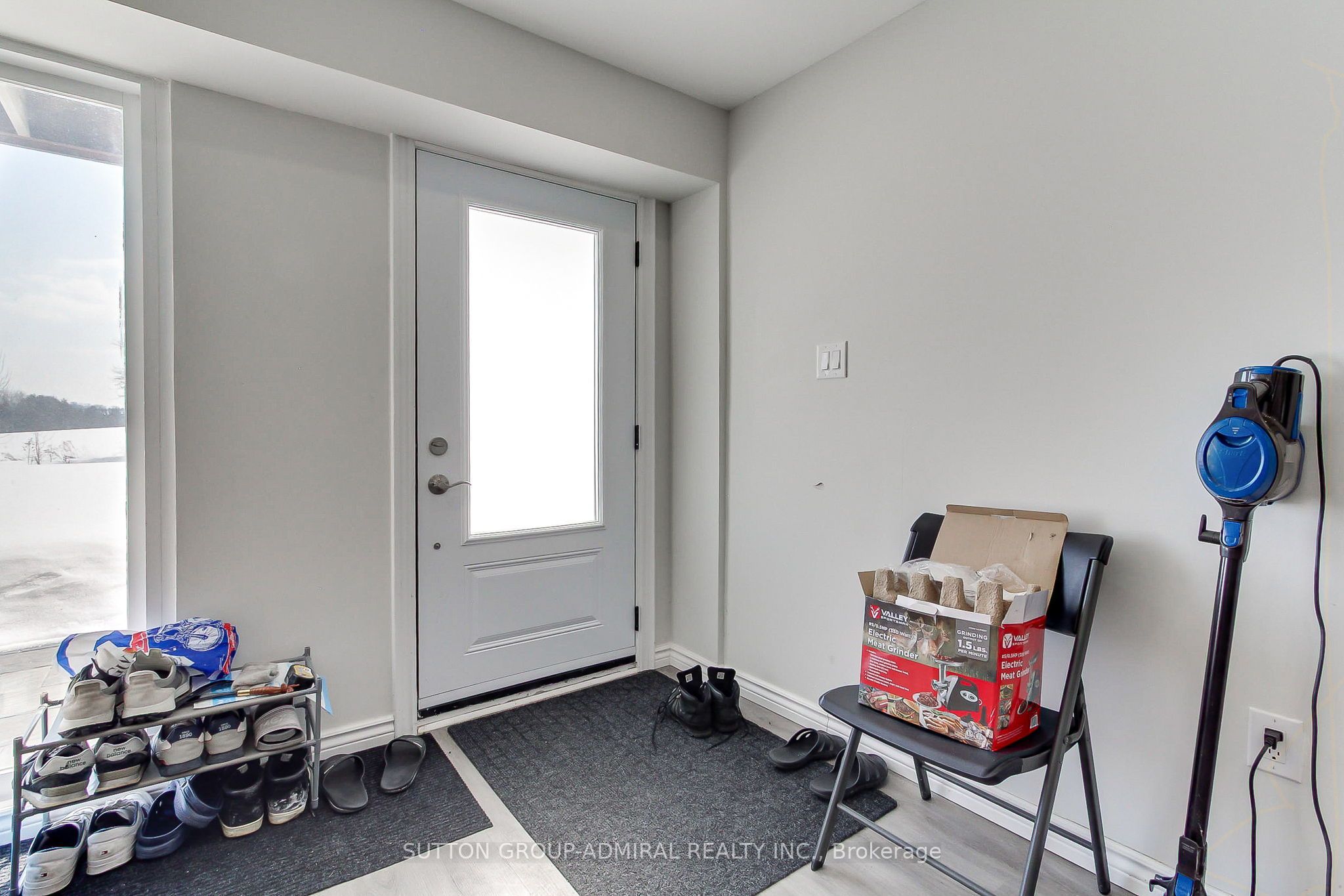 7205 19th Side Road Property Photo 32