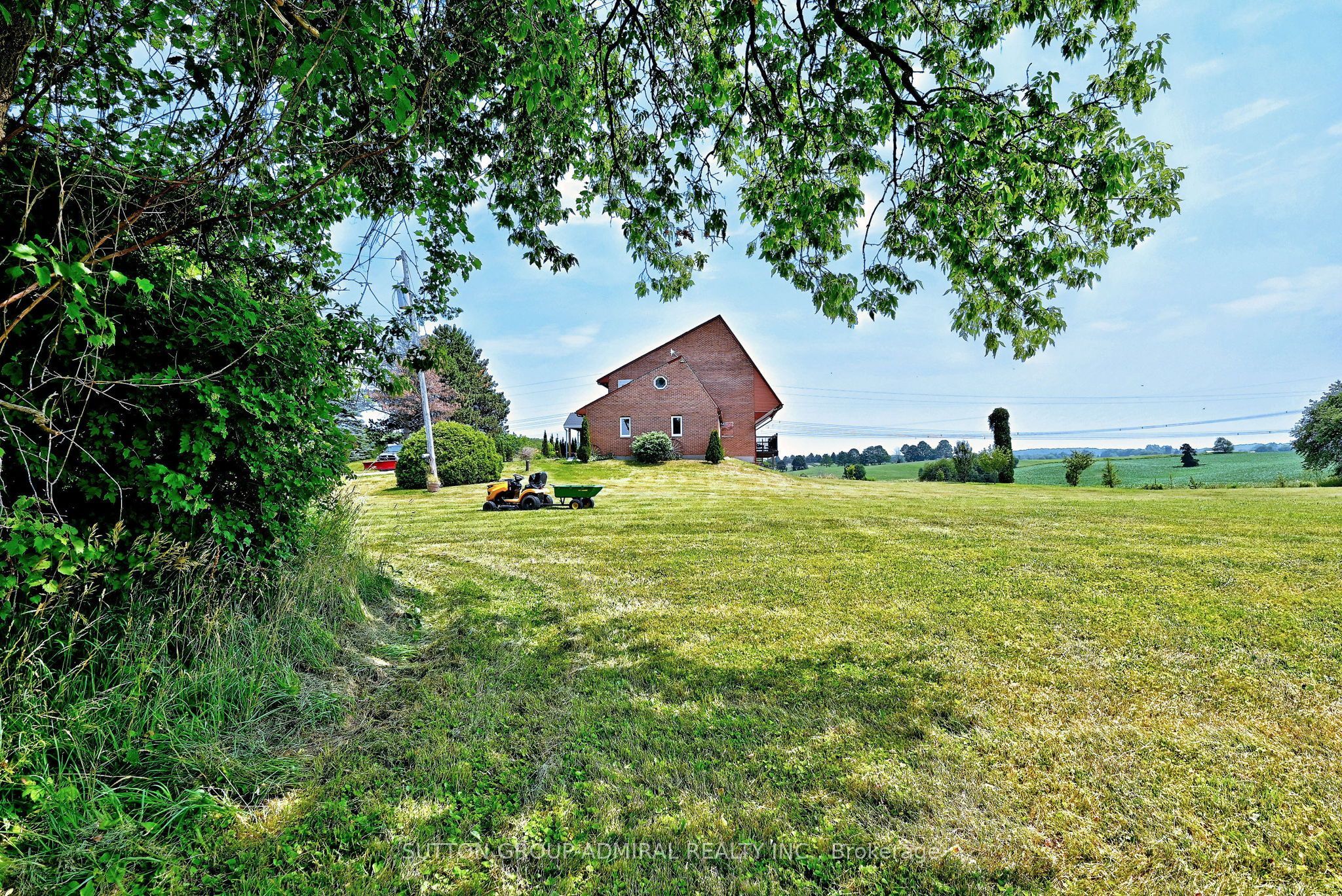 7205 19th Side Road Property Photo 43