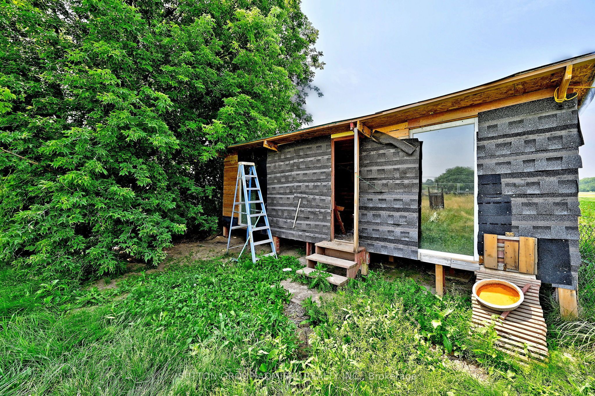 7205 19th Side Road Property Photo 44