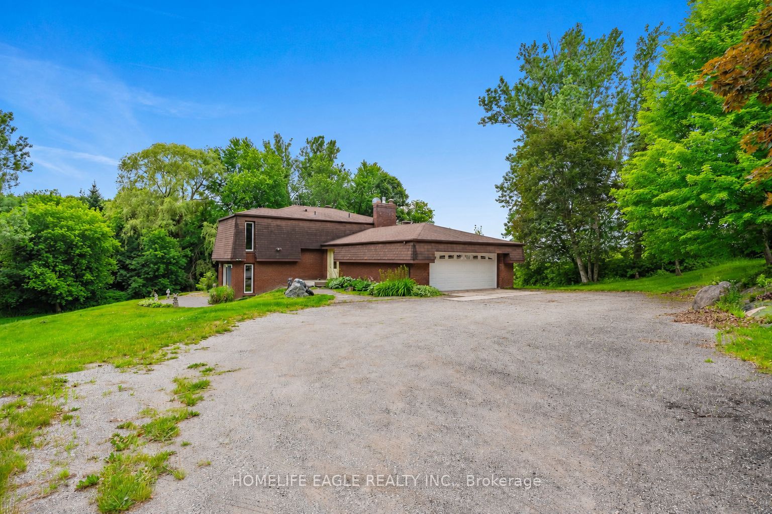 5803 3rd Line Property Photo 2