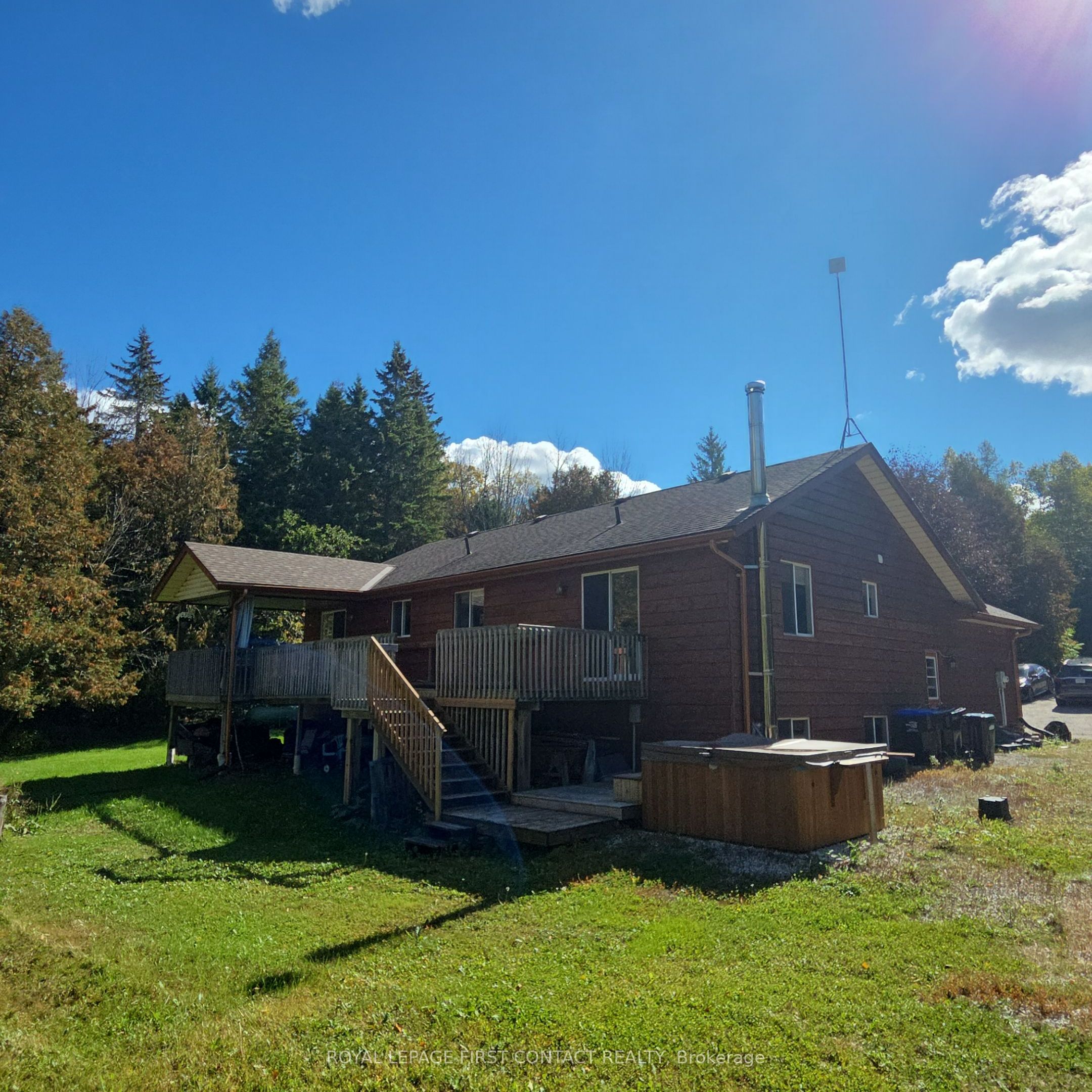 5144 25th Side Road Property Photo 5