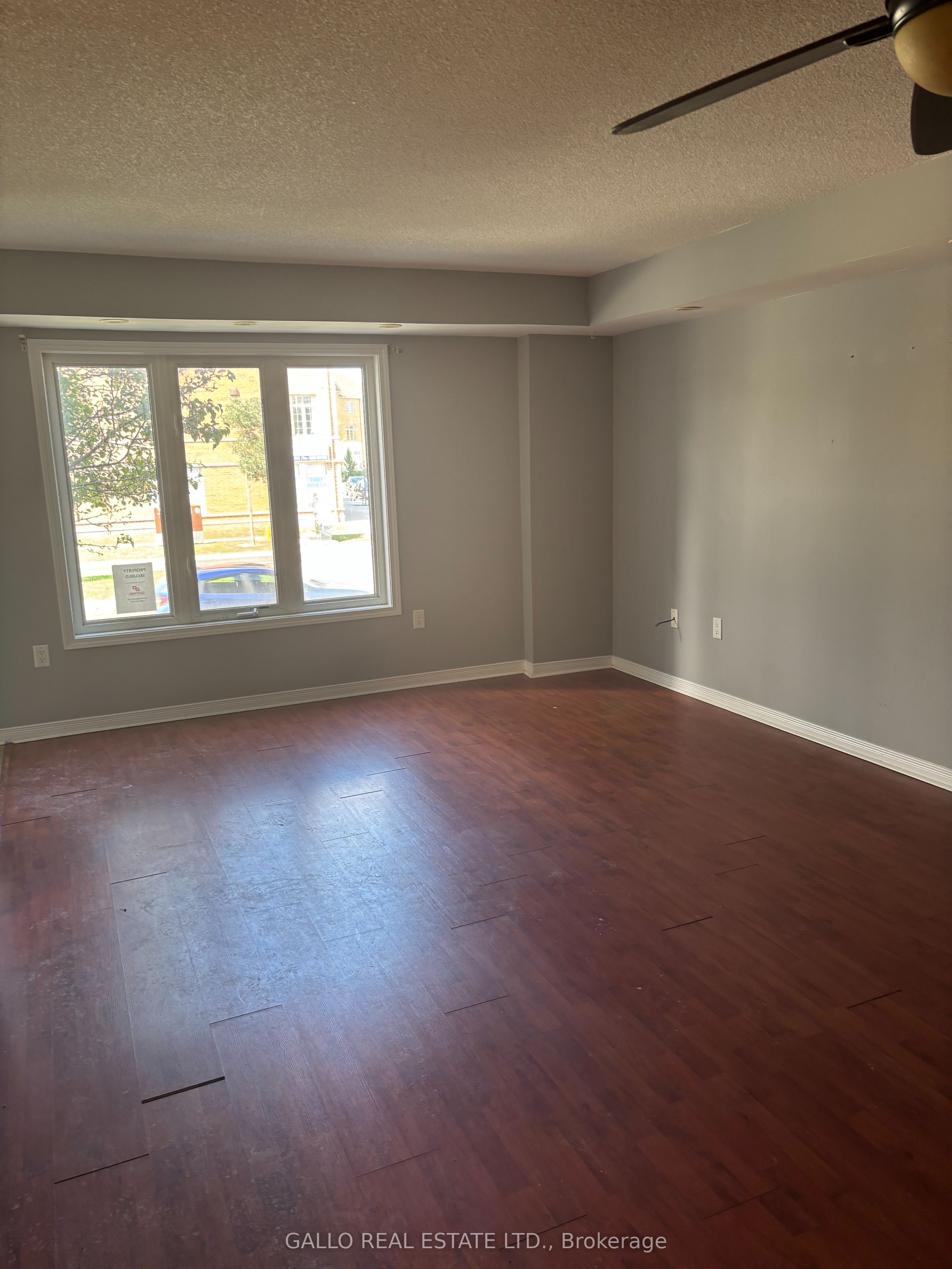 2245 Bur Oak Avenue 86 Property Photo 6