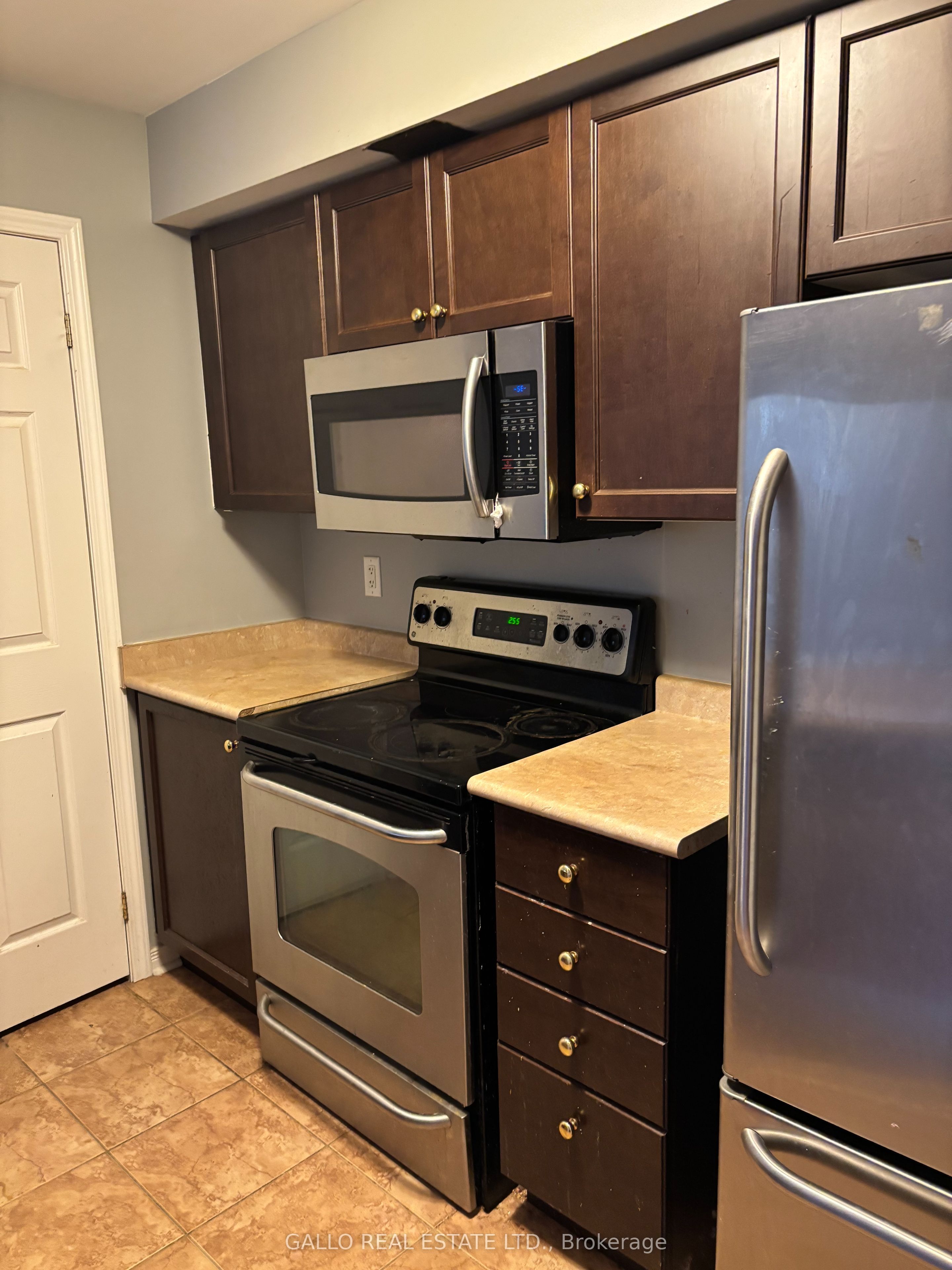 2245 Bur Oak Avenue 86 Property Photo 8