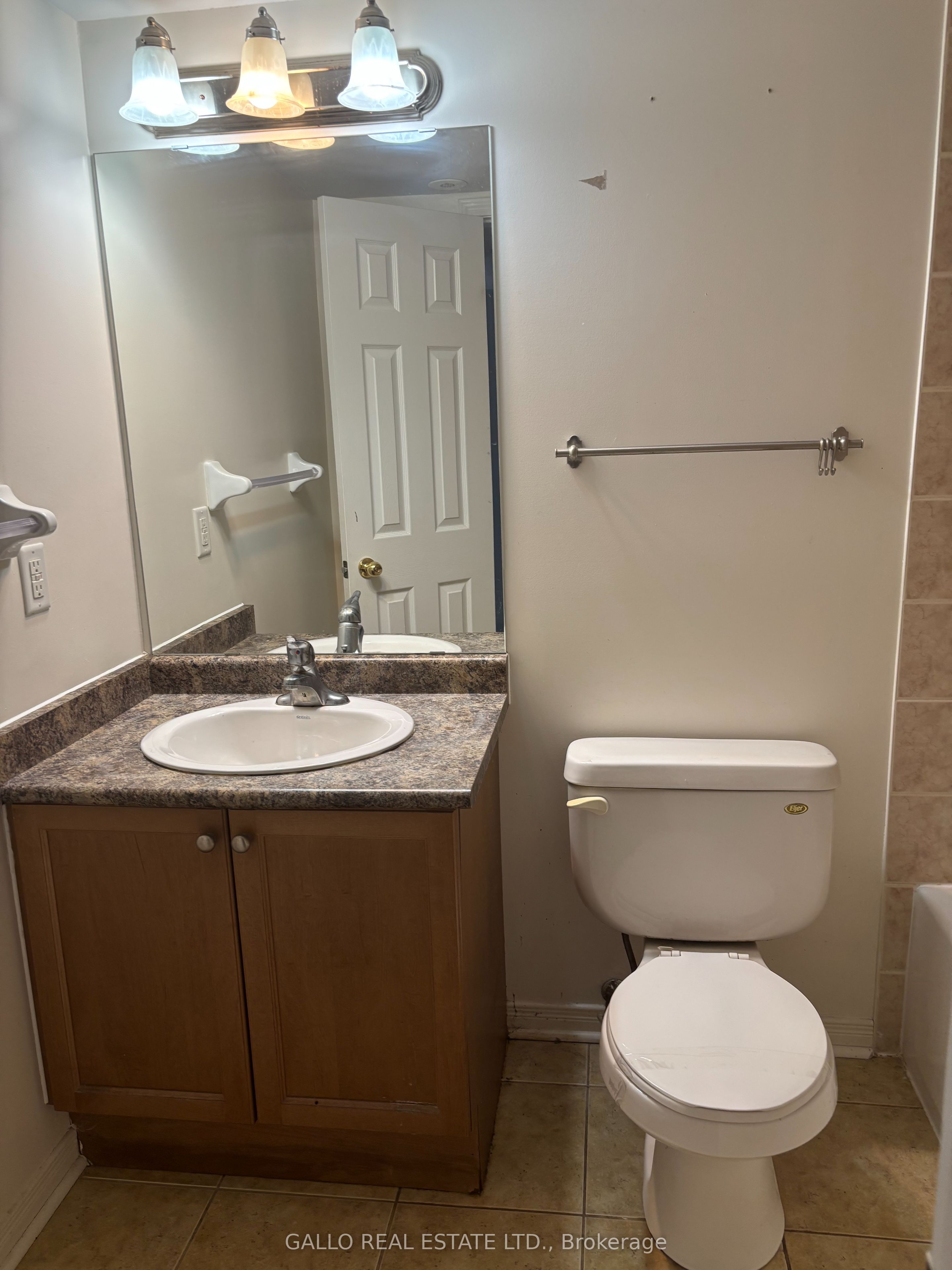 2245 Bur Oak Avenue 86 Property Photo 15