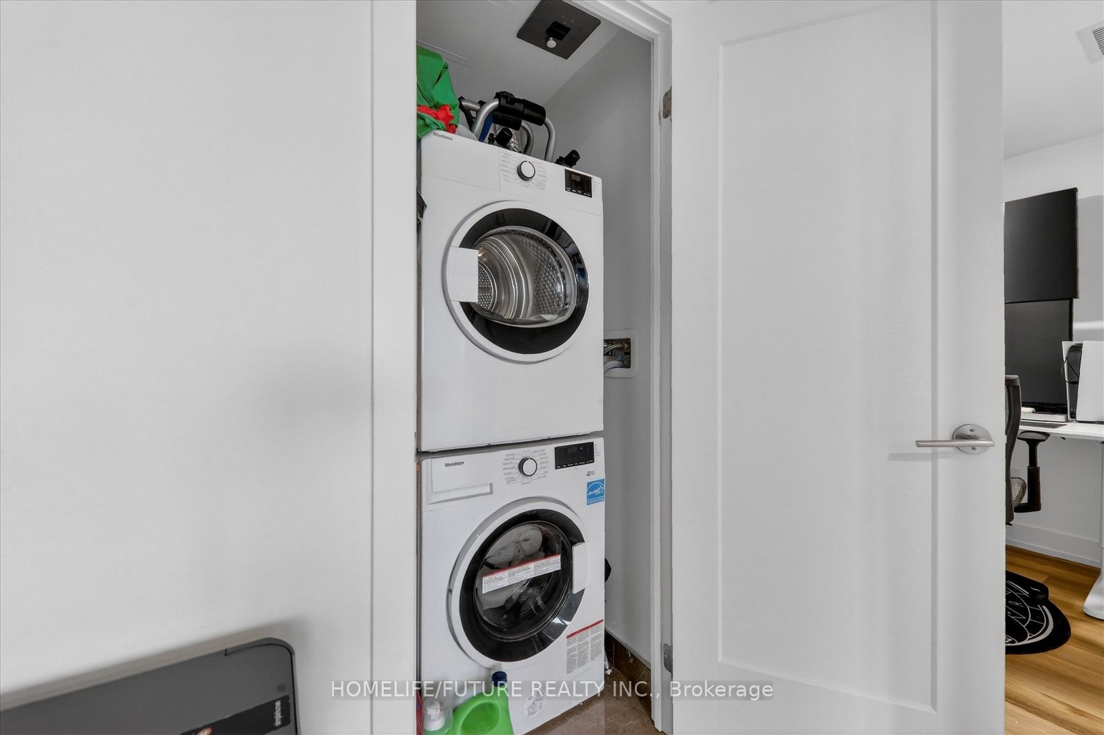 8 Cedarland Drive 1017 Property Photo 21