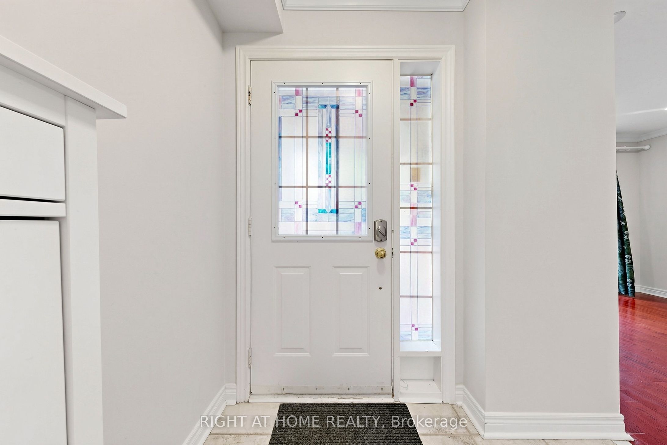 204 Everett Street Property Photo 5