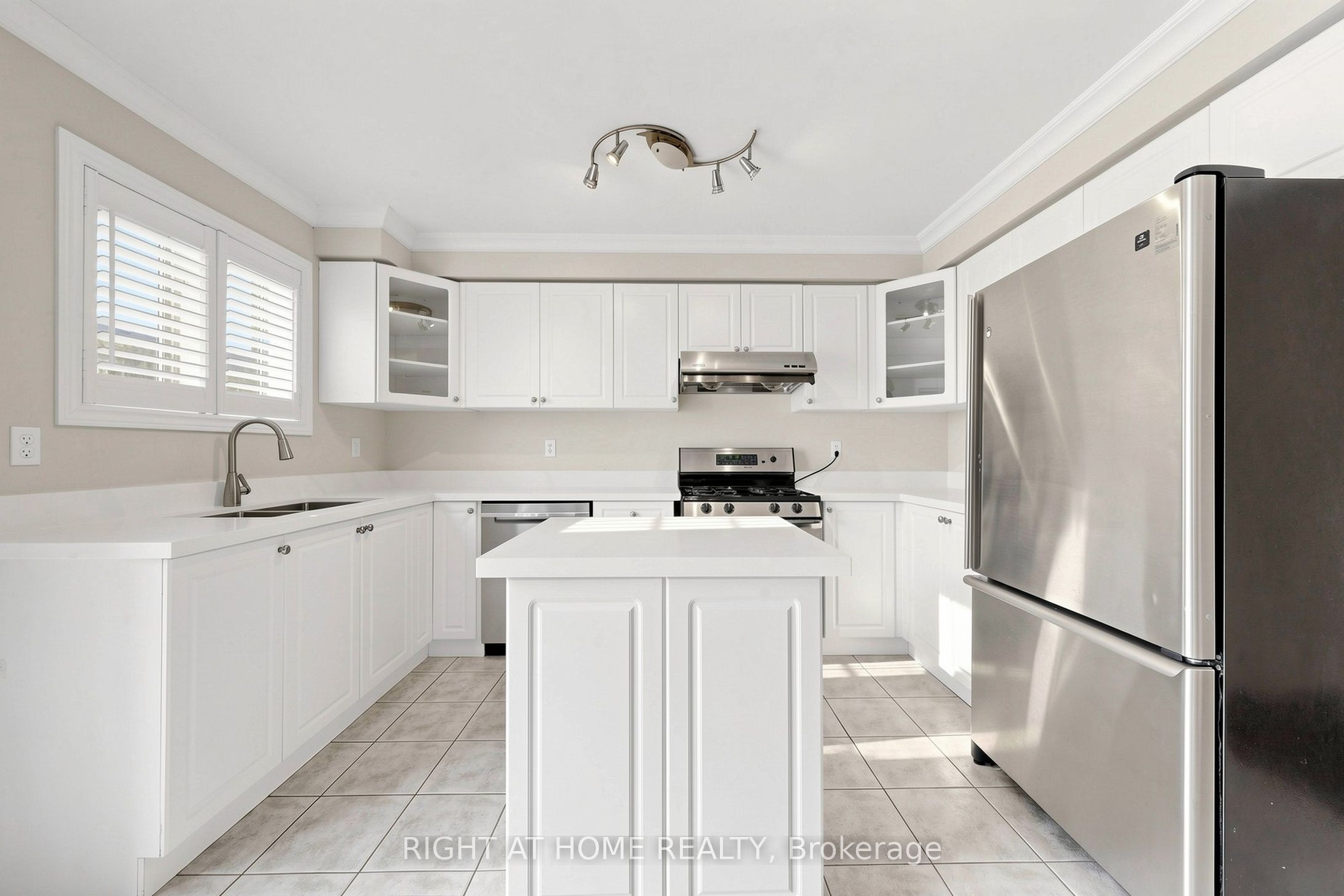 204 Everett Street Property Photo 19
