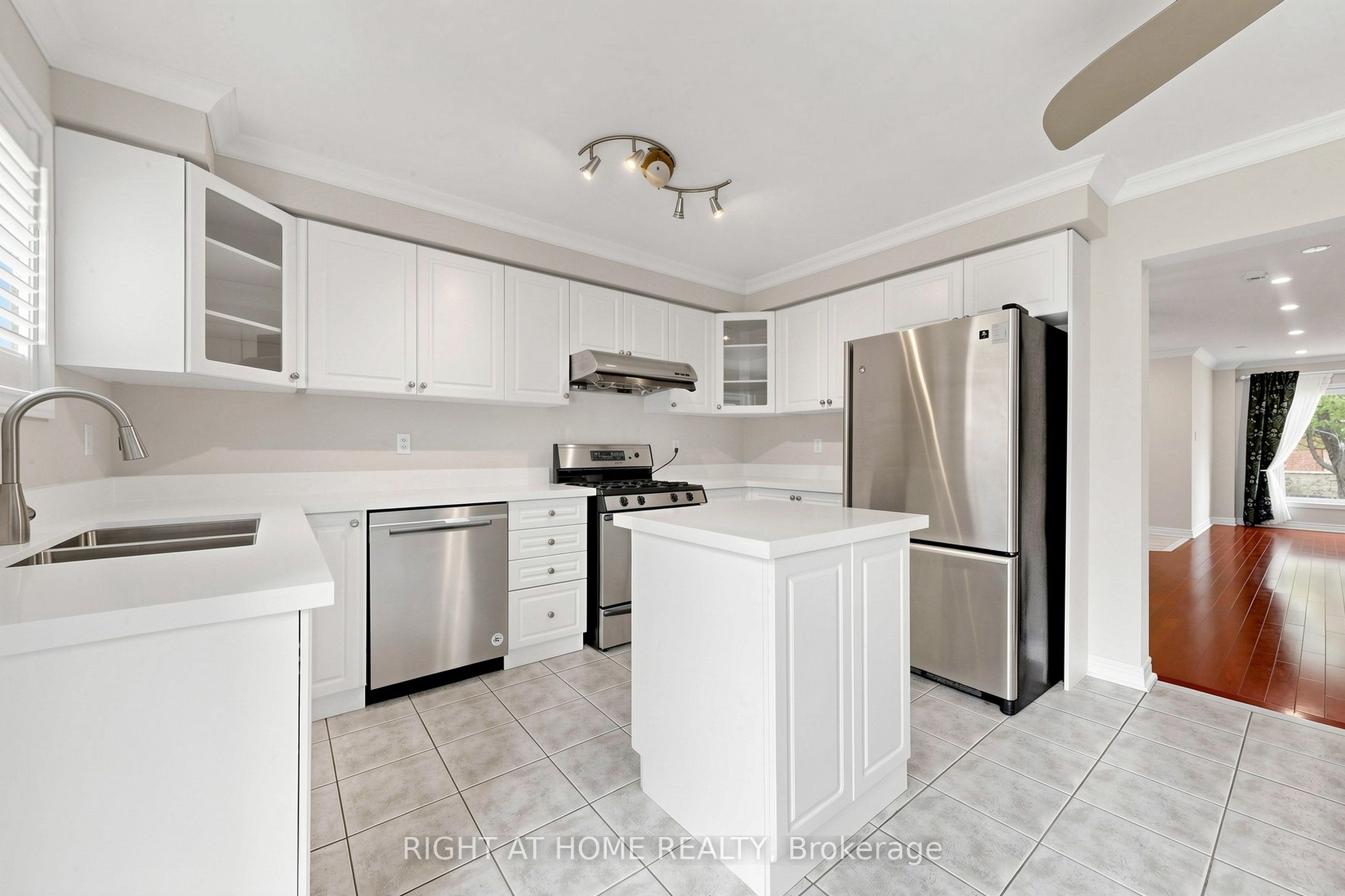 204 Everett Street Property Photo 20