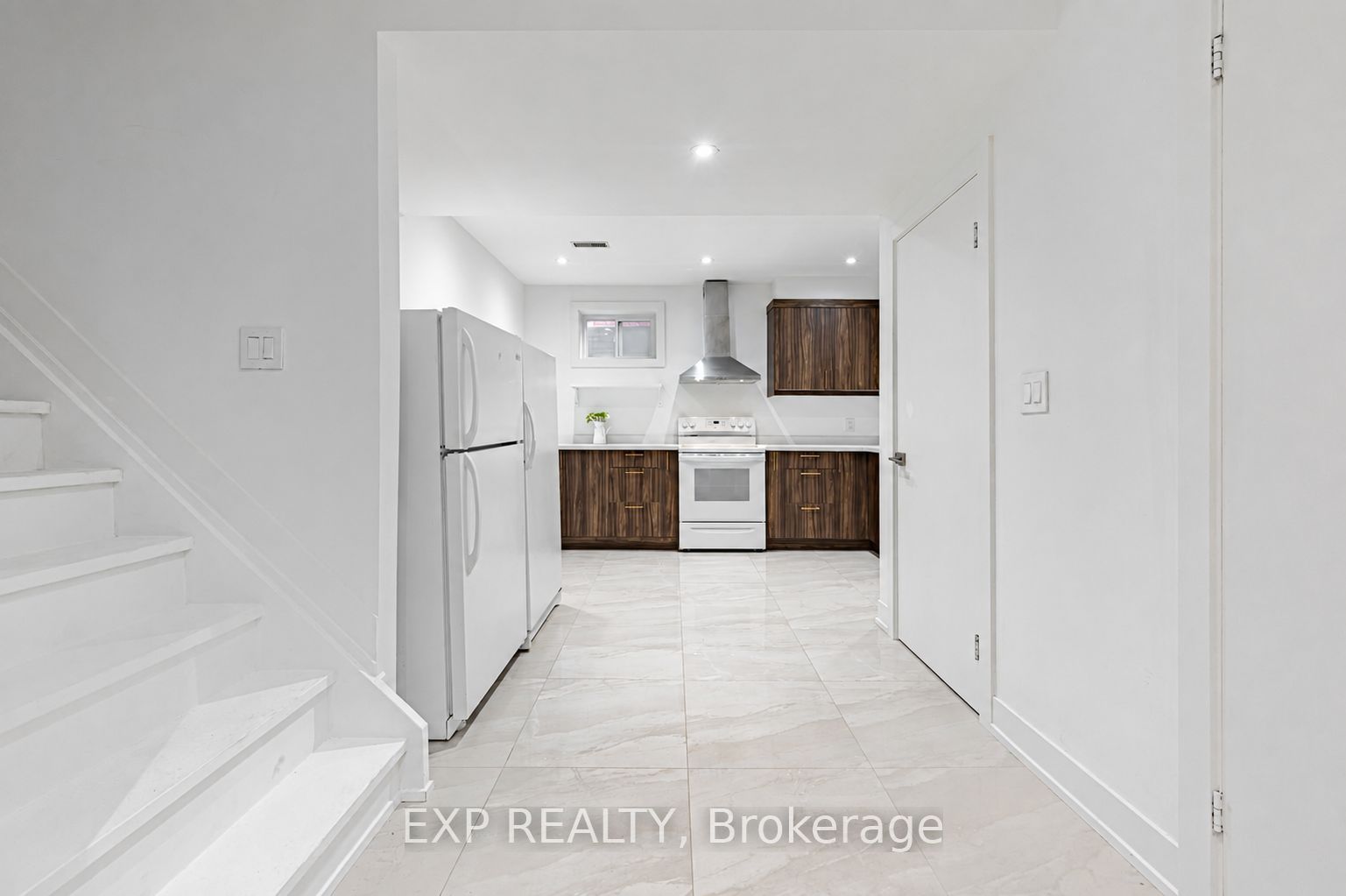16 Wainwright Avenue Property Photo 31