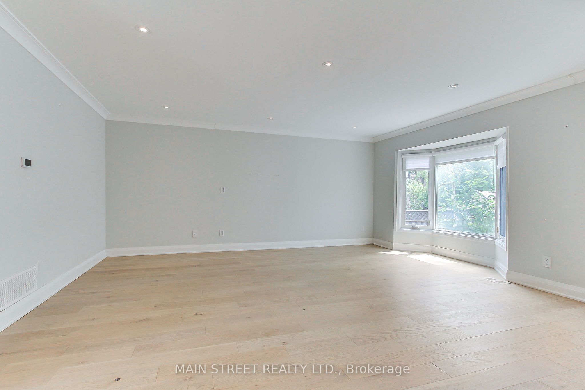 27 Murdock Avenue Property Photo 14