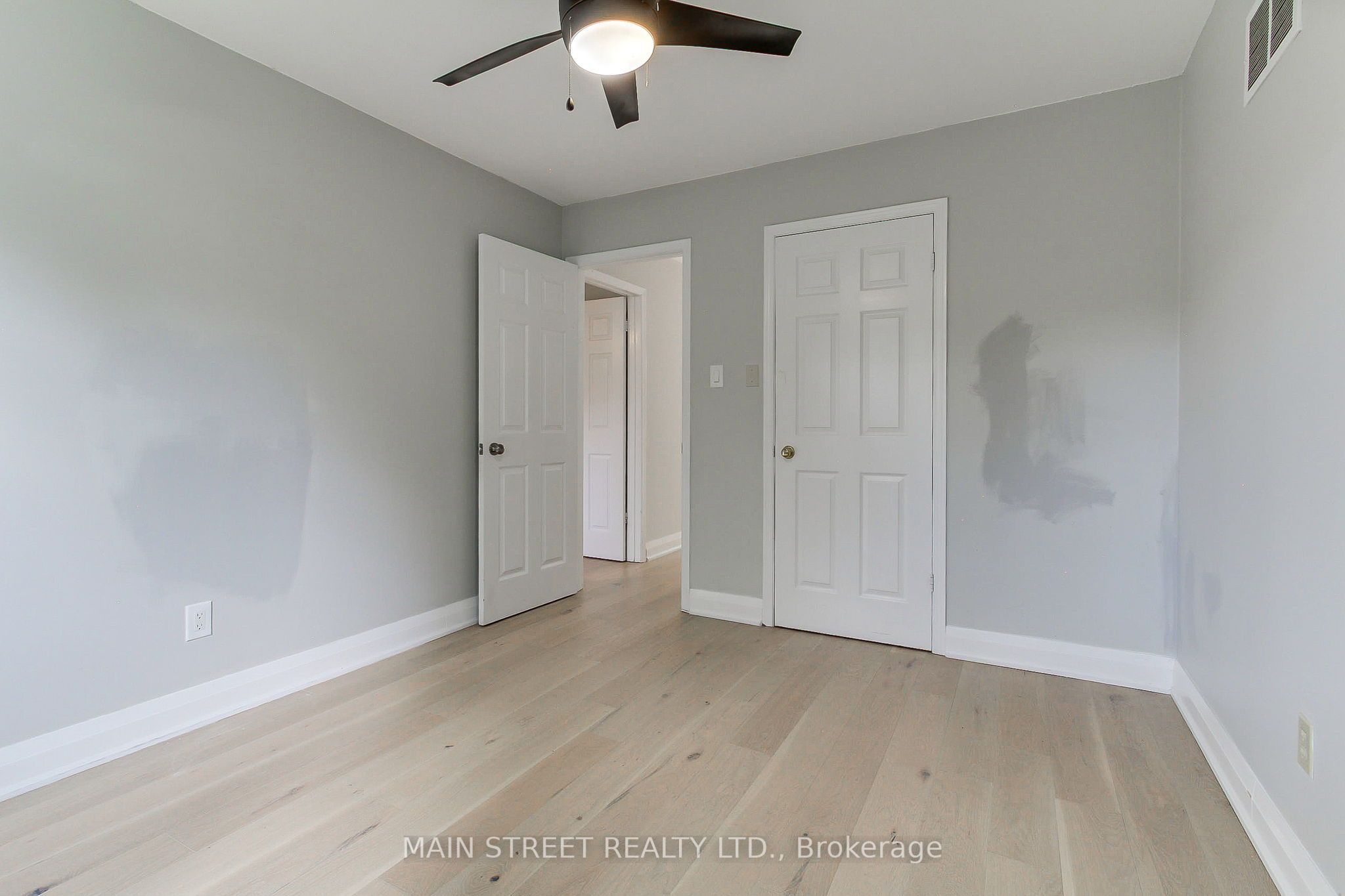 27 Murdock Avenue Property Photo 29