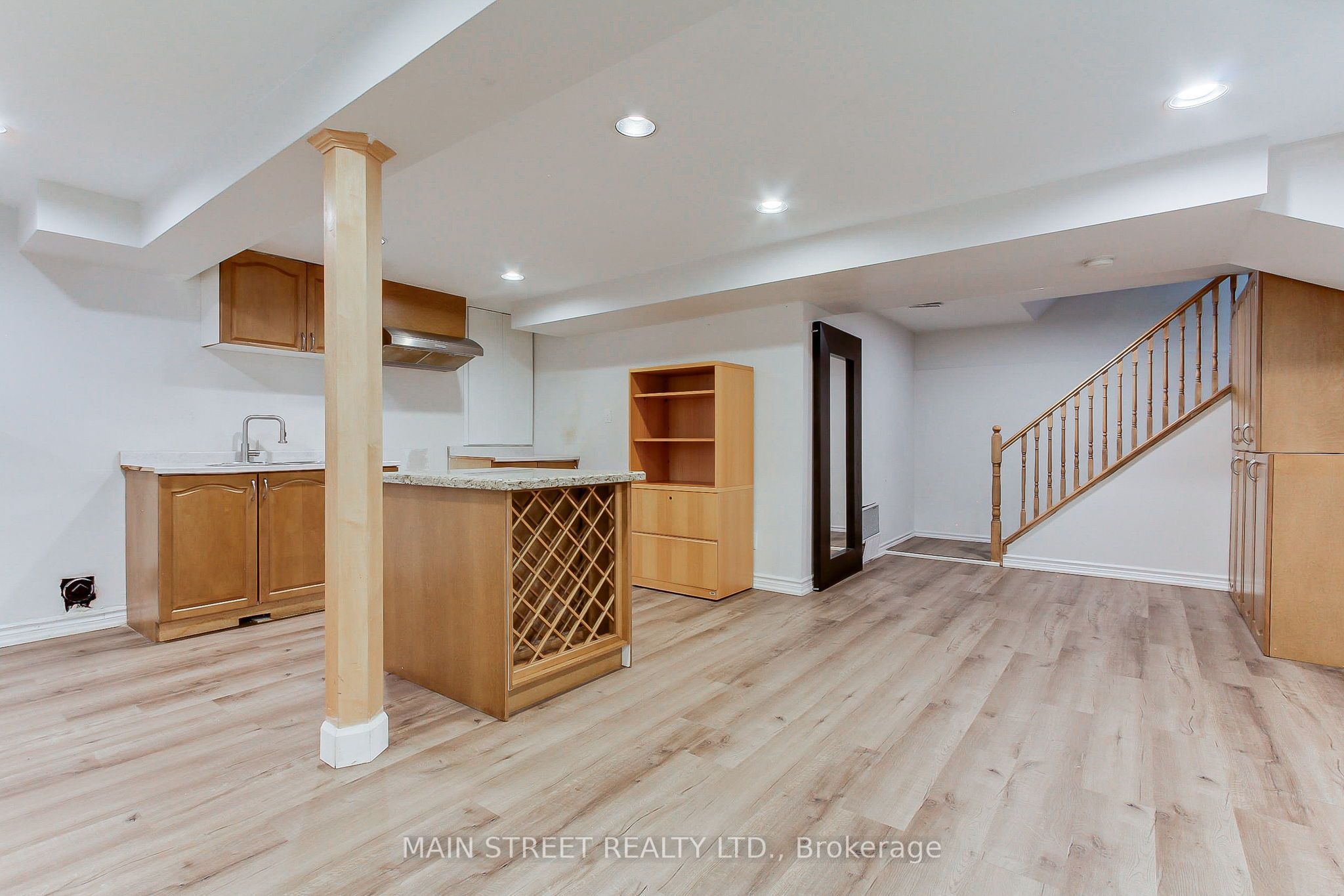 27 Murdock Avenue Property Photo 34